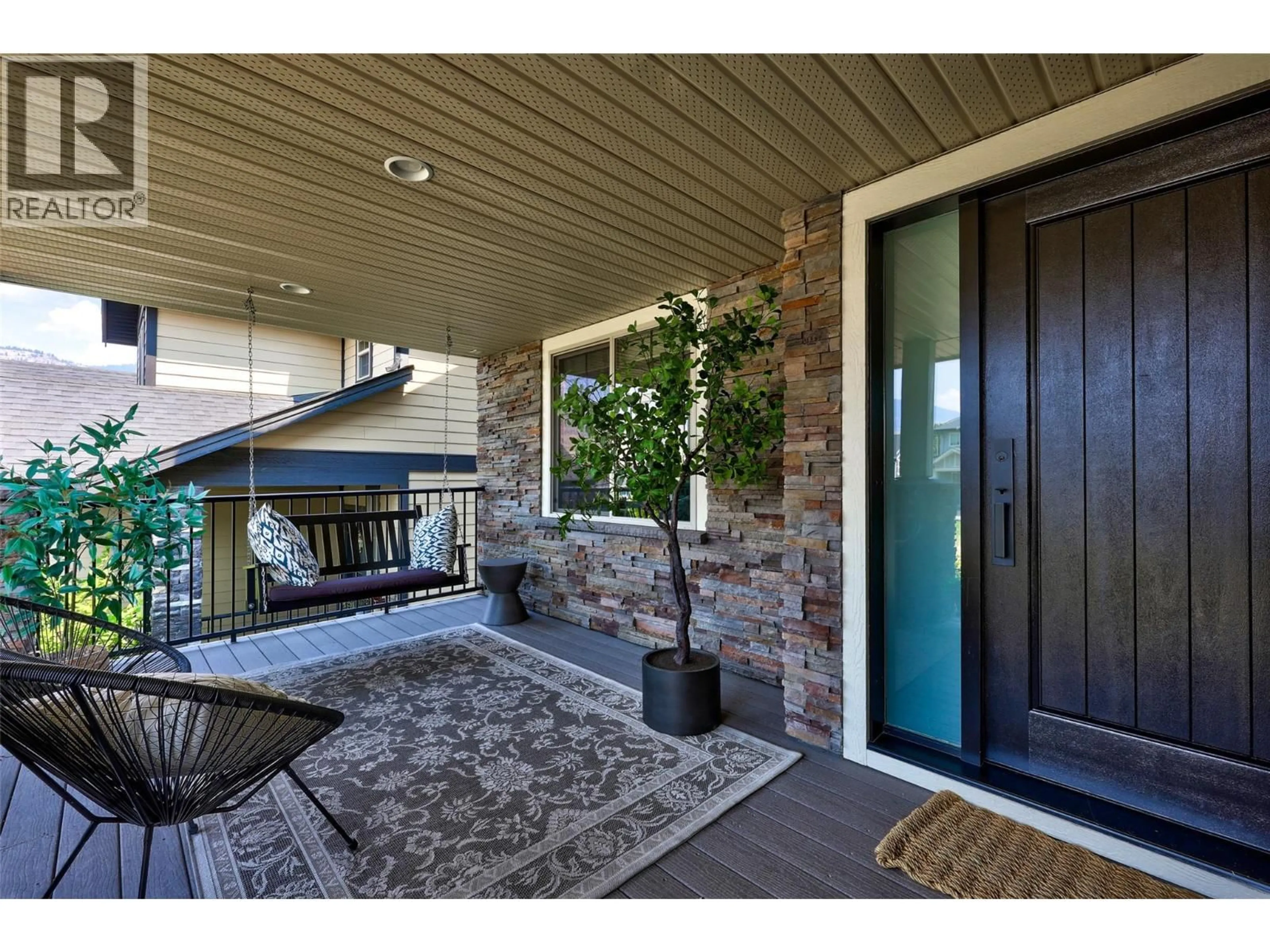 Indoor entryway for 8763 BADGER DRIVE, Kamloops British Columbia V2C0B2
