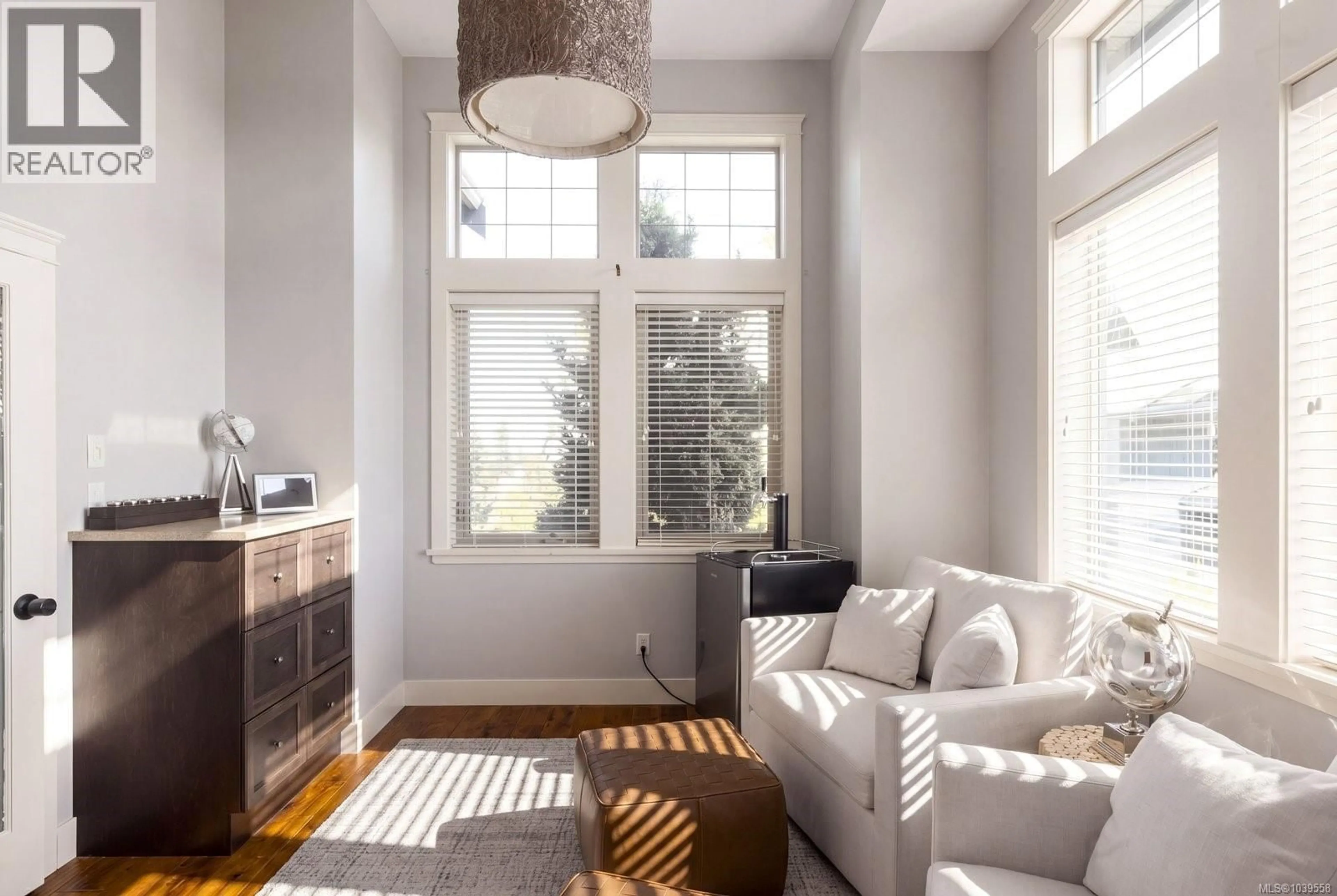 Living room with furniture, unknown for 2141 QUAILS RUN, Langford British Columbia V9B0B4
