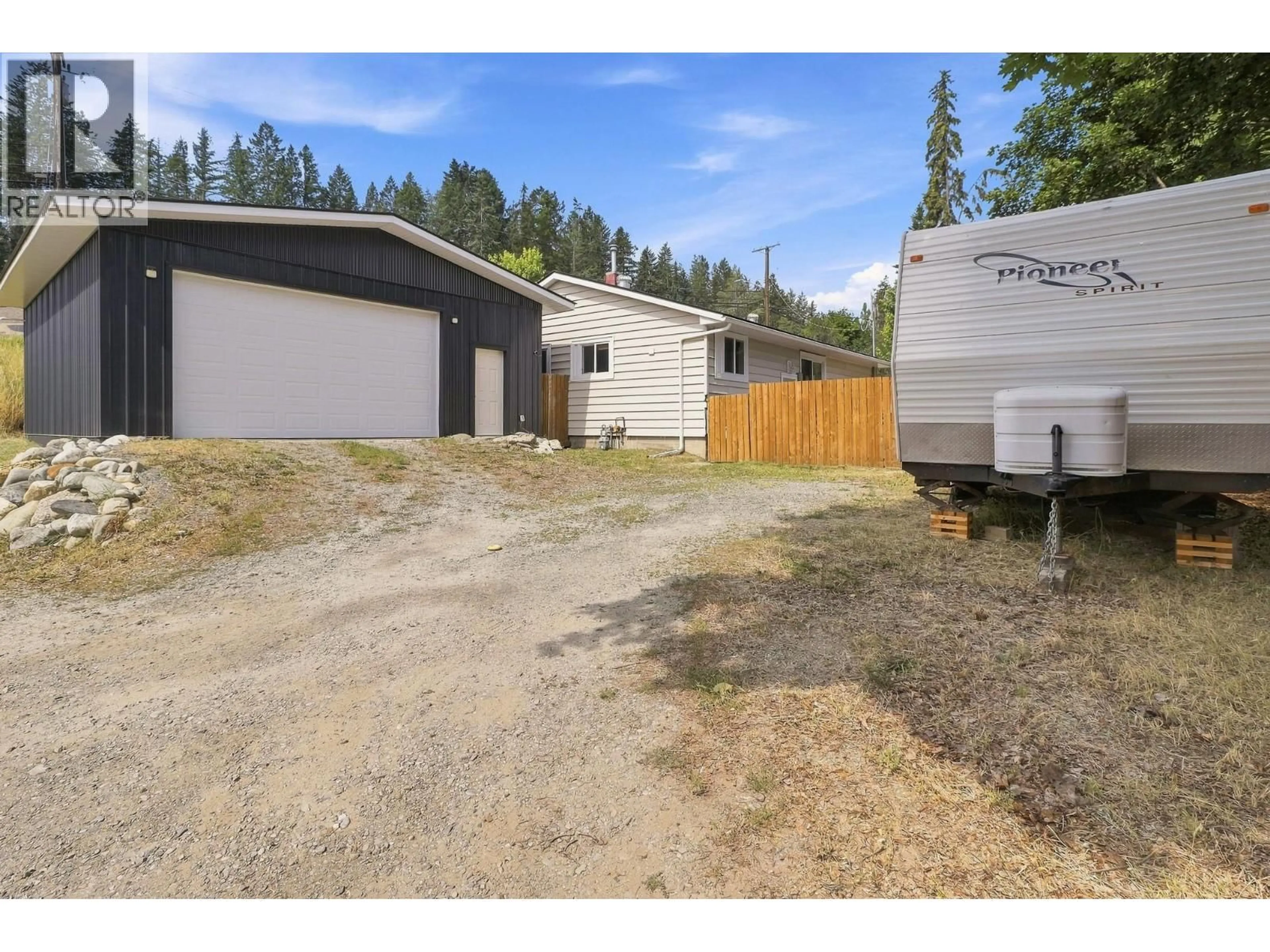 A pic from outside/outdoor area/front of a property/back of a property/a pic from drone, street for 326 STILES STREET, Kimberley British Columbia V1A1G5