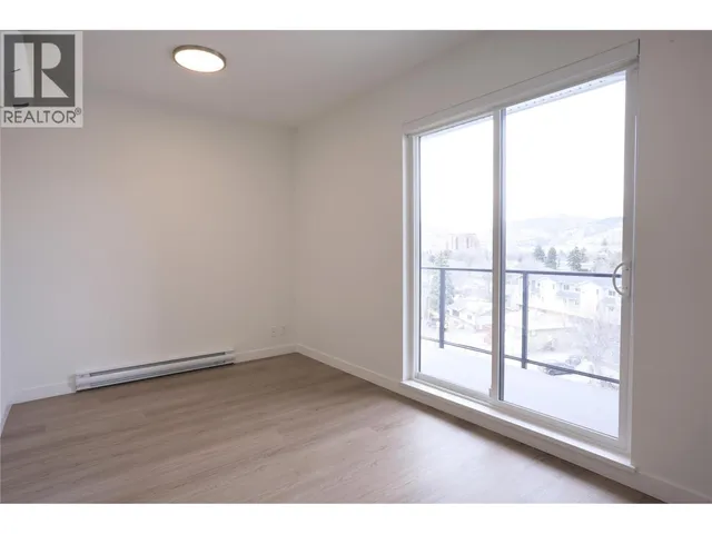 310 - 1380 PRIDHAM AVENUE, Kelowna 3