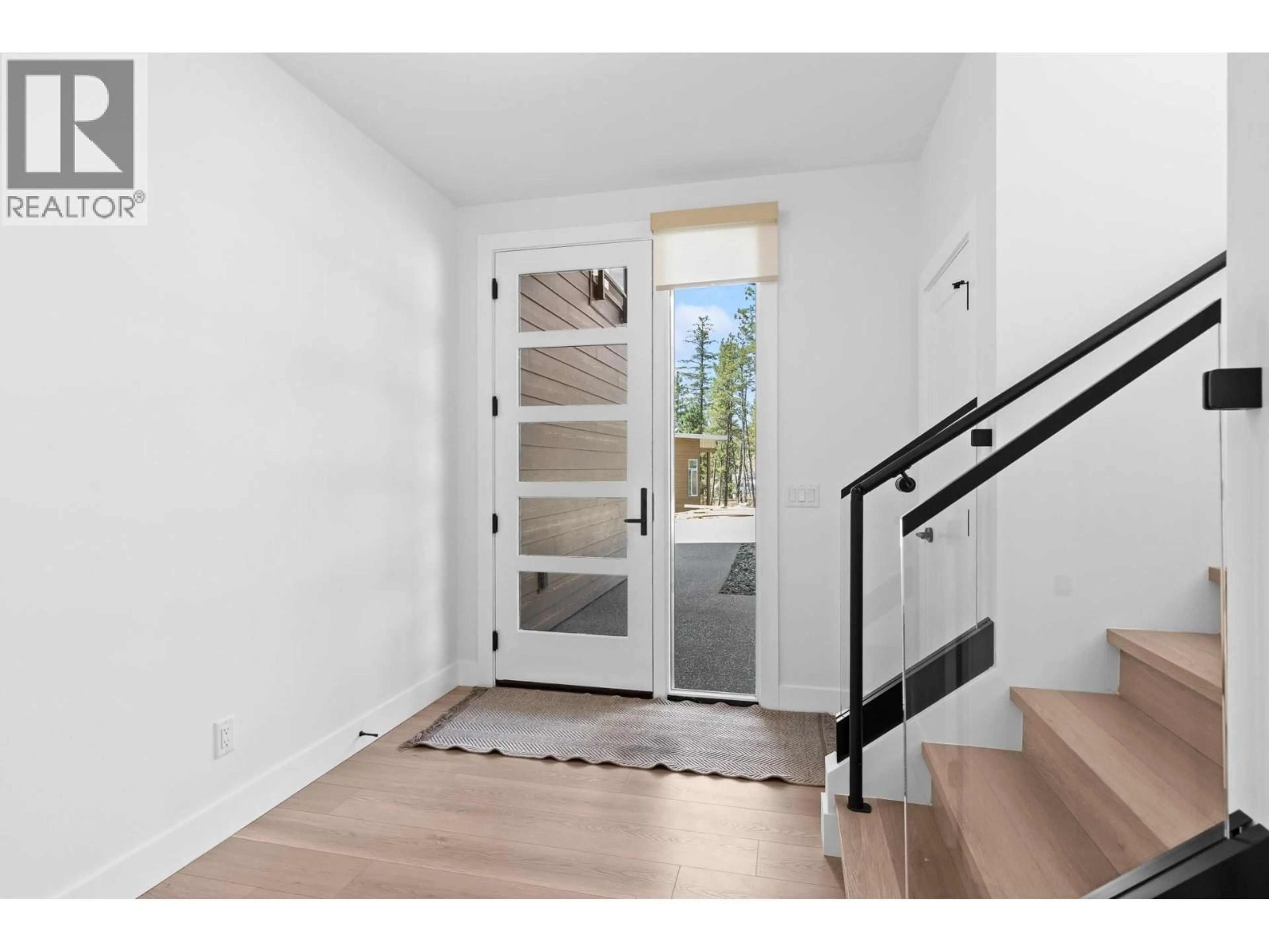 Indoor entryway for 10 - 1960 NORTHERN FLICKER COURT, Kelowna British Columbia V1V0G3