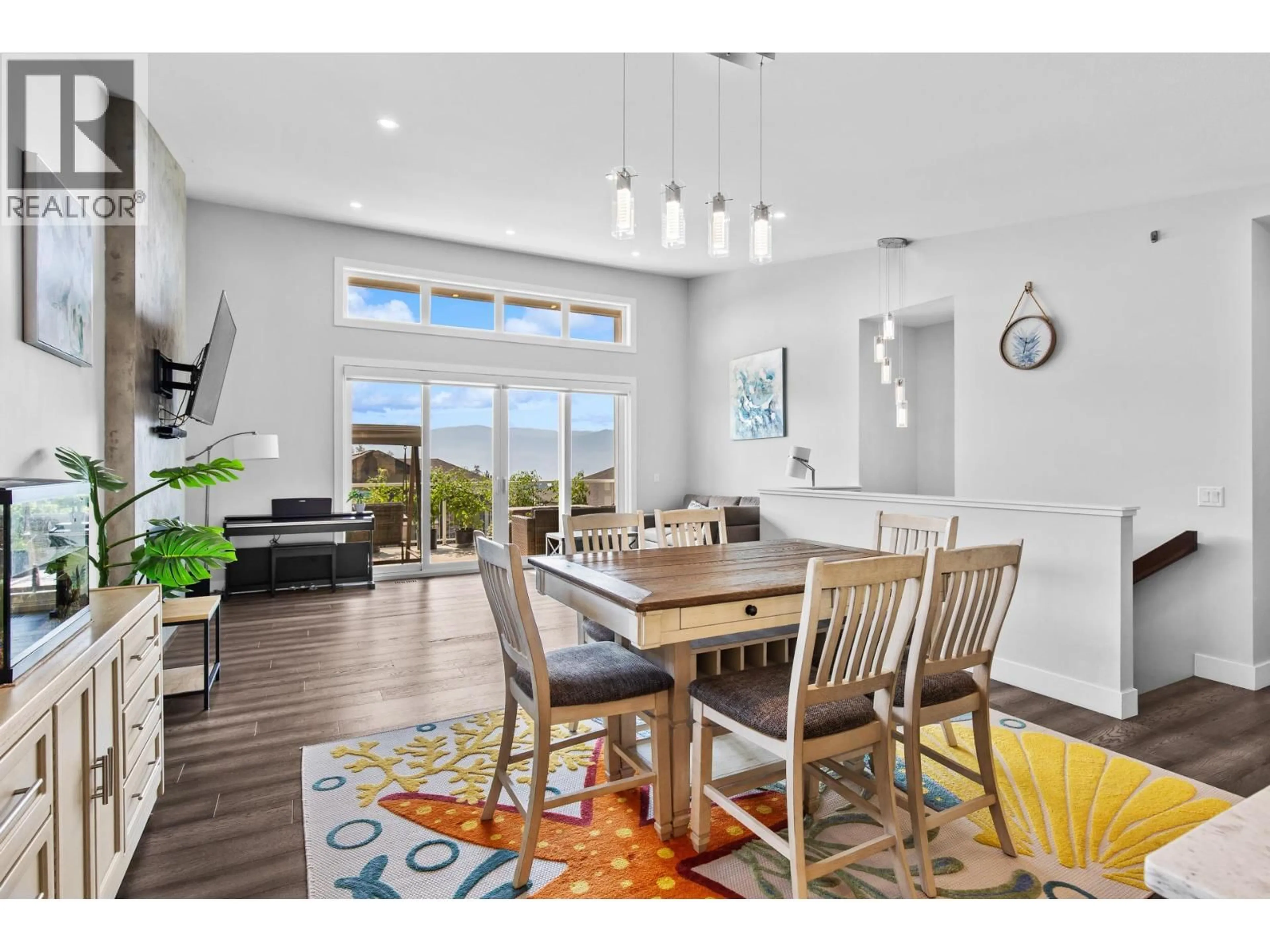 Open concept kitchen, unknown for 2562 CROWN CREST DRIVE, West Kelowna British Columbia V4T3K4