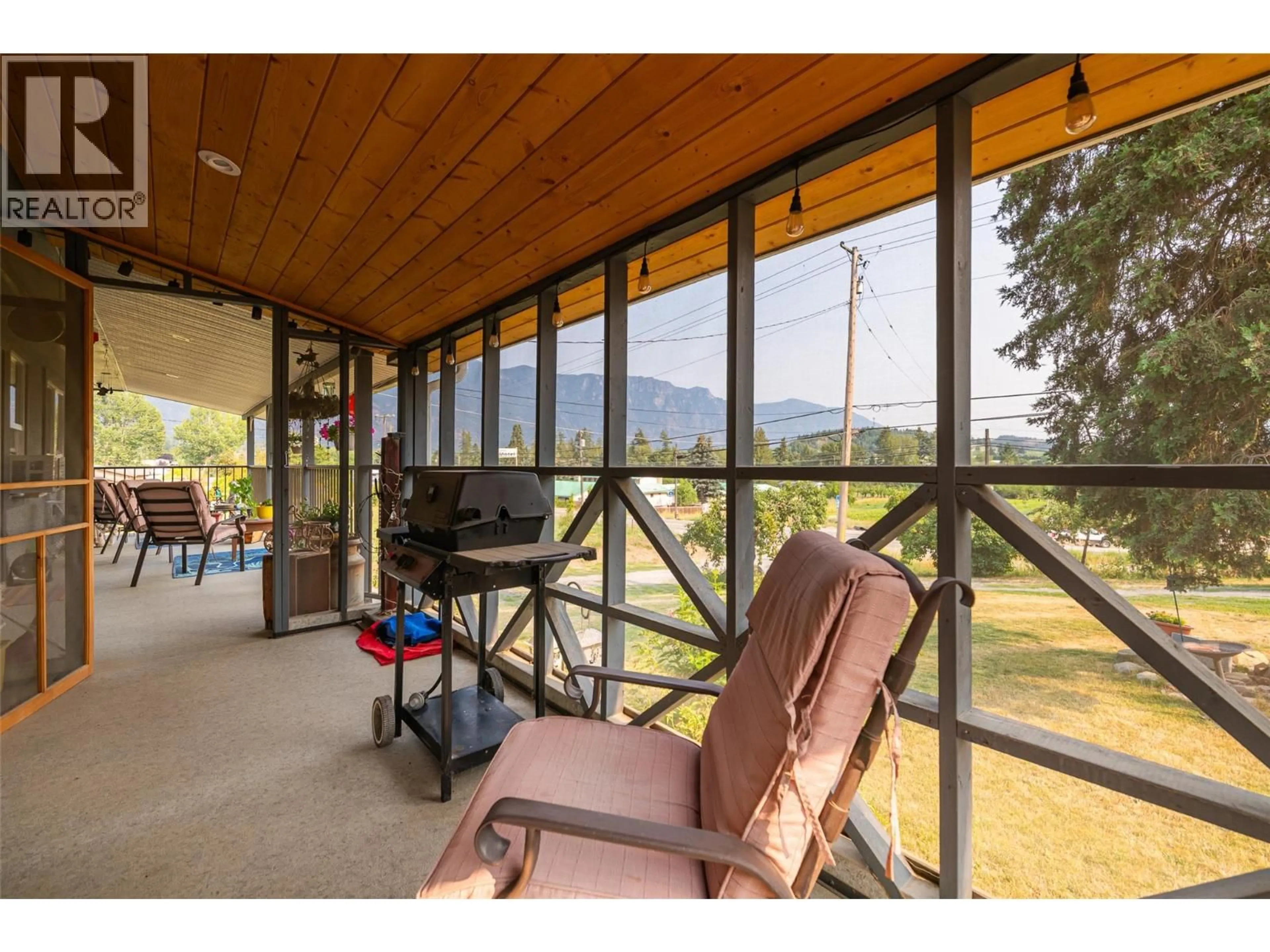 Patio, mountain view for 2622 3 HIGHWAY, Erickson British Columbia V0B1G1