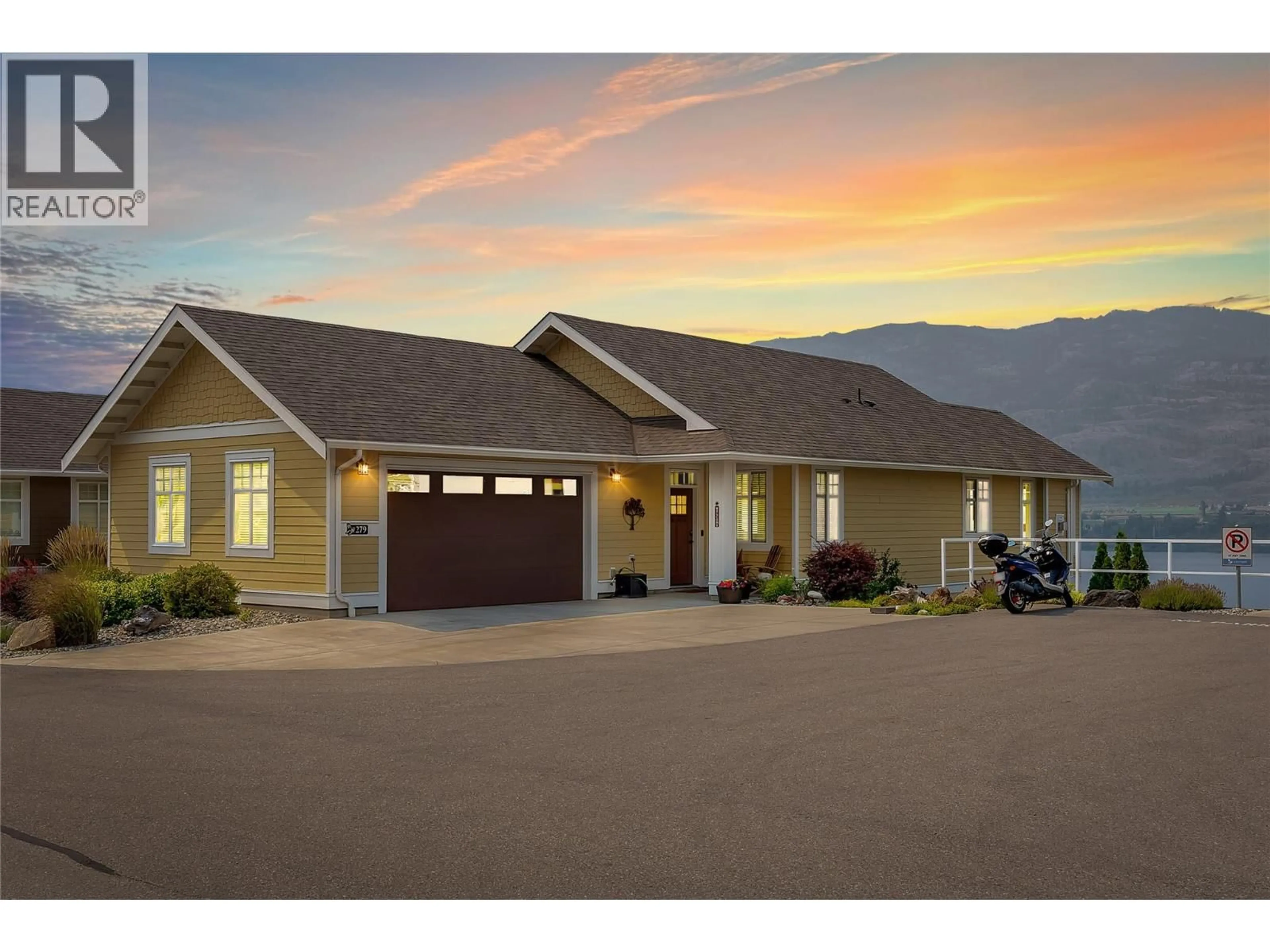 Indoor garage for 279 - 2450 RADIO TOWER ROAD, Oliver British Columbia V0H1T1