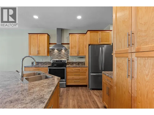 750 FIRWOOD ROAD, Kelowna 5