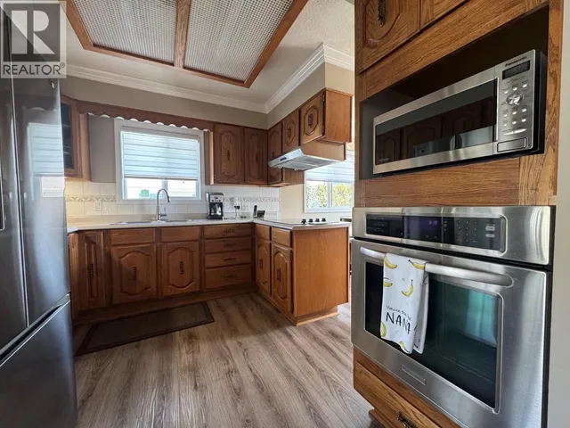 2176 MERRITT AVENUE, Merritt 4