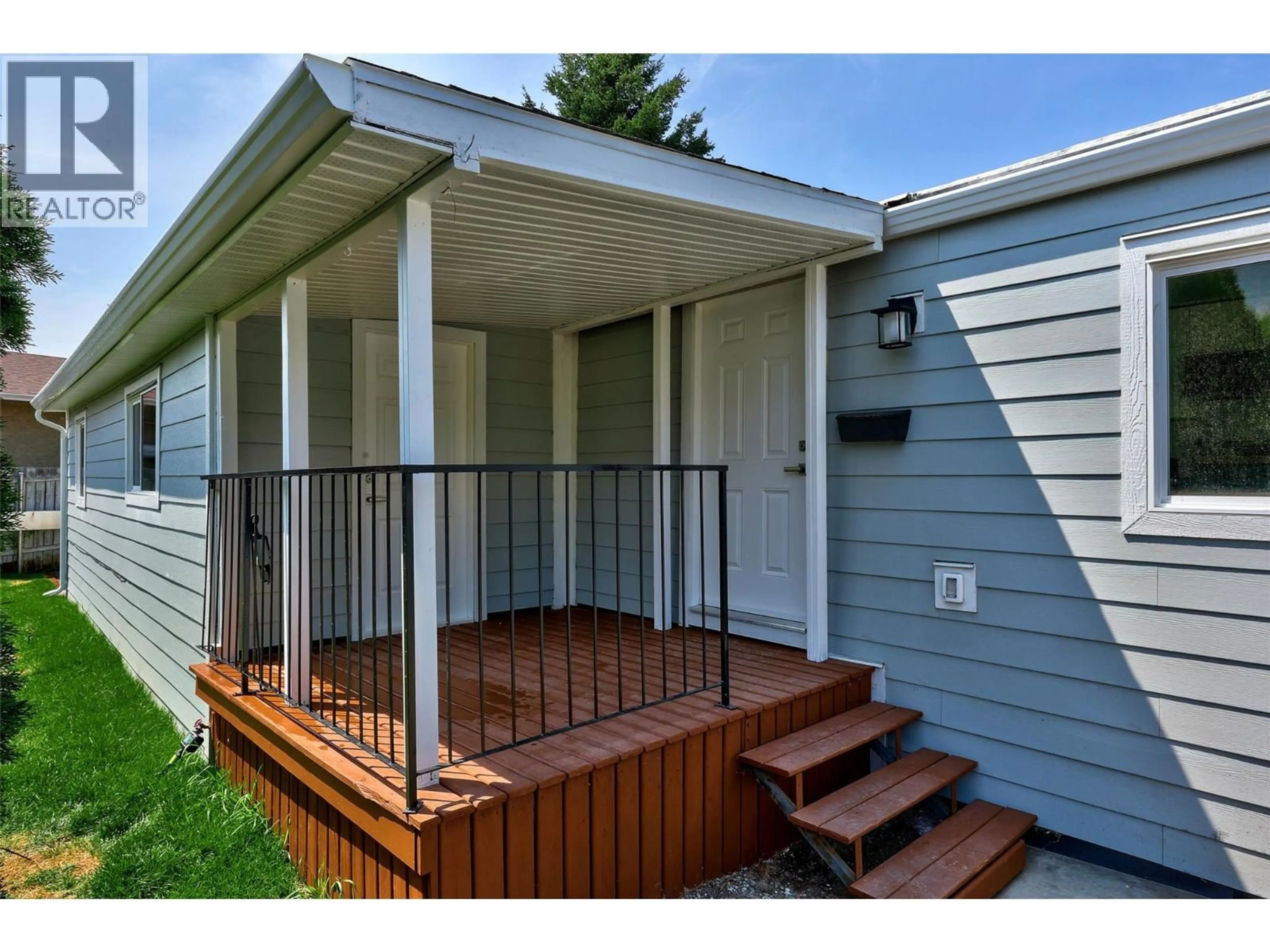 Home with vinyl exterior material, street for 14 - 2805 WESTSYDE ROAD, Kamloops British Columbia V2B7E1