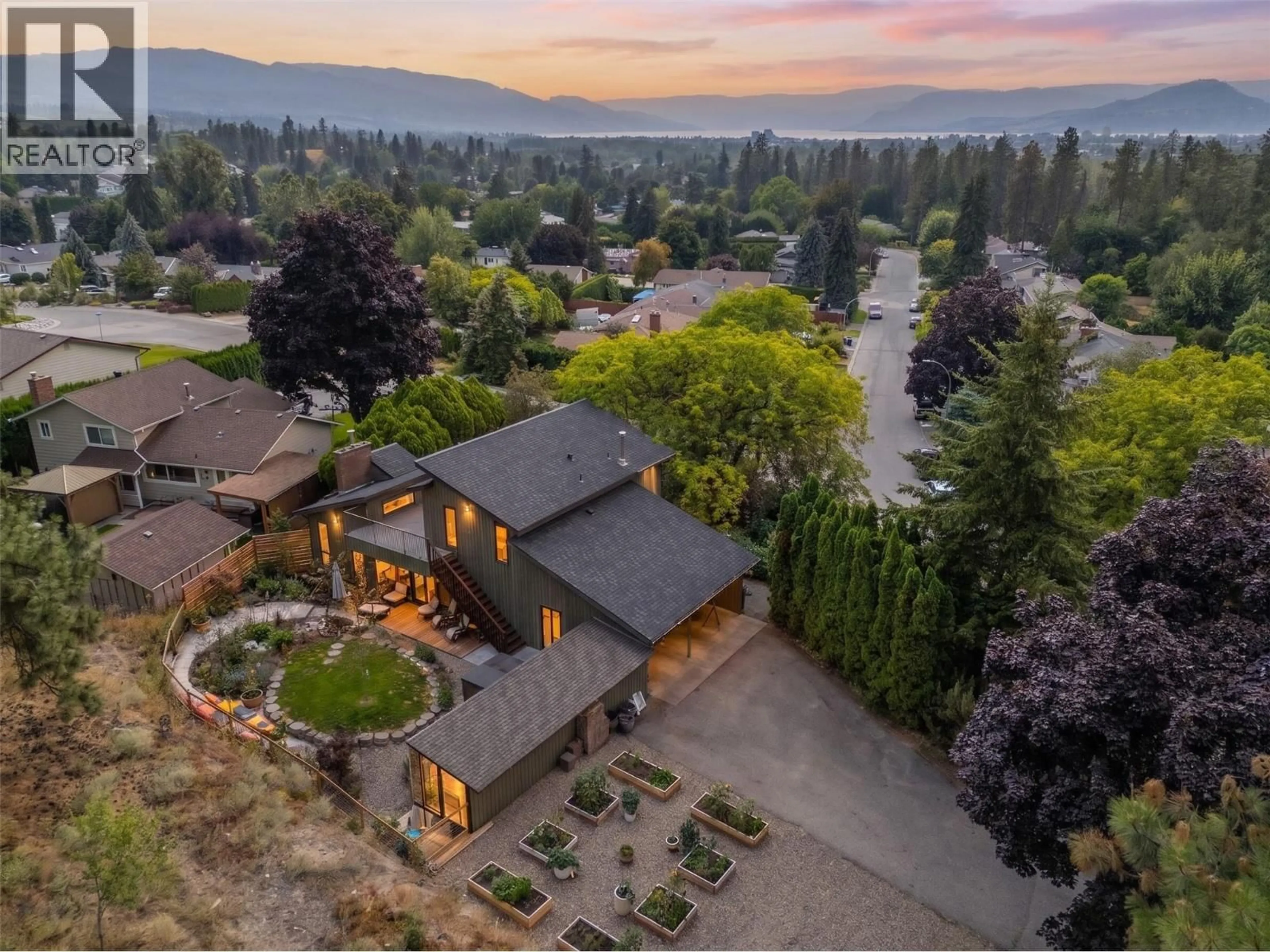 A pic from outside/outdoor area/front of a property/back of a property/a pic from drone, mountain view for 2635 PACKERS ROAD, Kelowna British Columbia V1W2W8