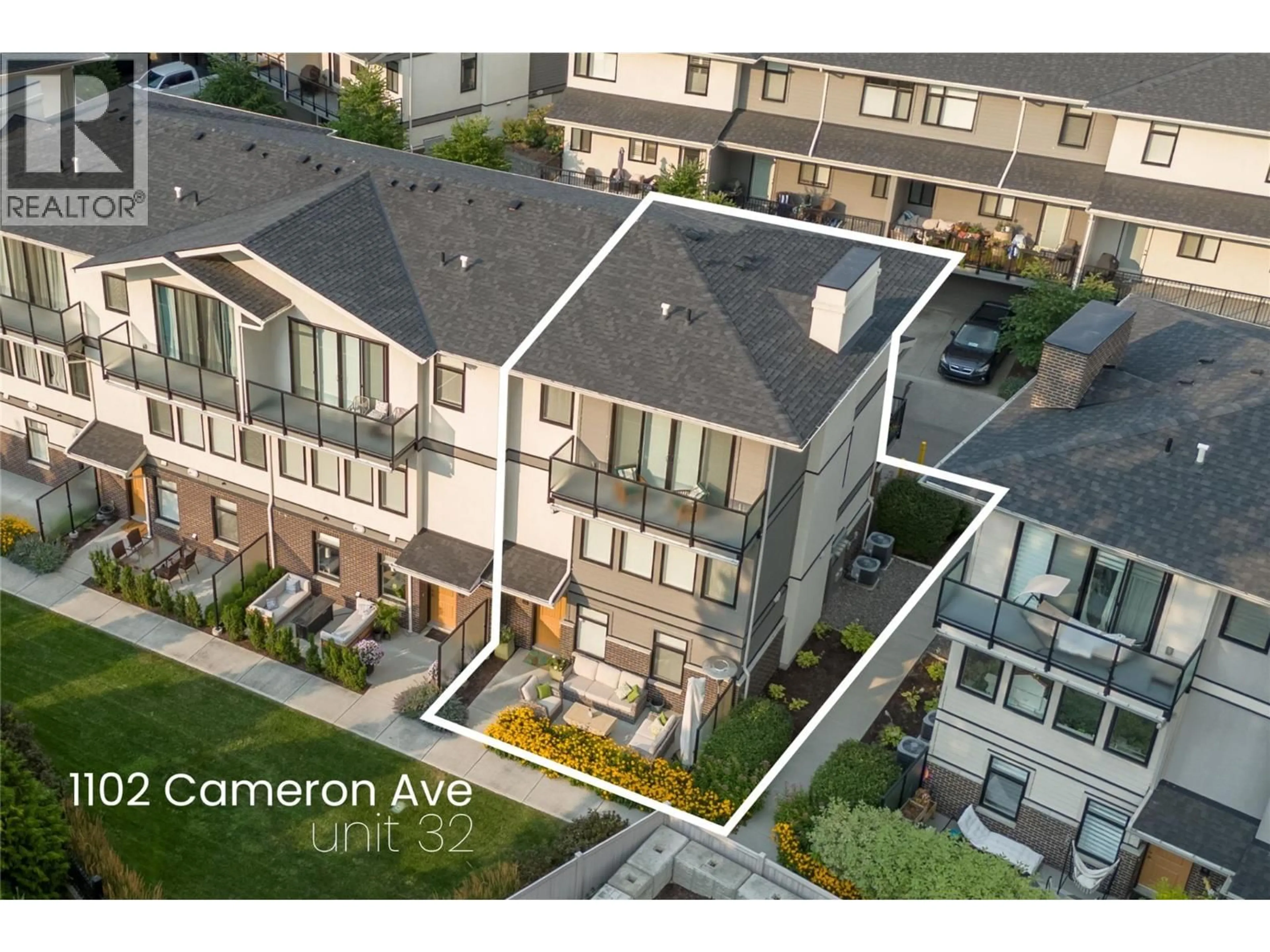 A pic from outside/outdoor area/front of a property/back of a property/a pic from drone, street for 32 - 1102 CAMERON AVENUE, Kelowna British Columbia V1Y0B2