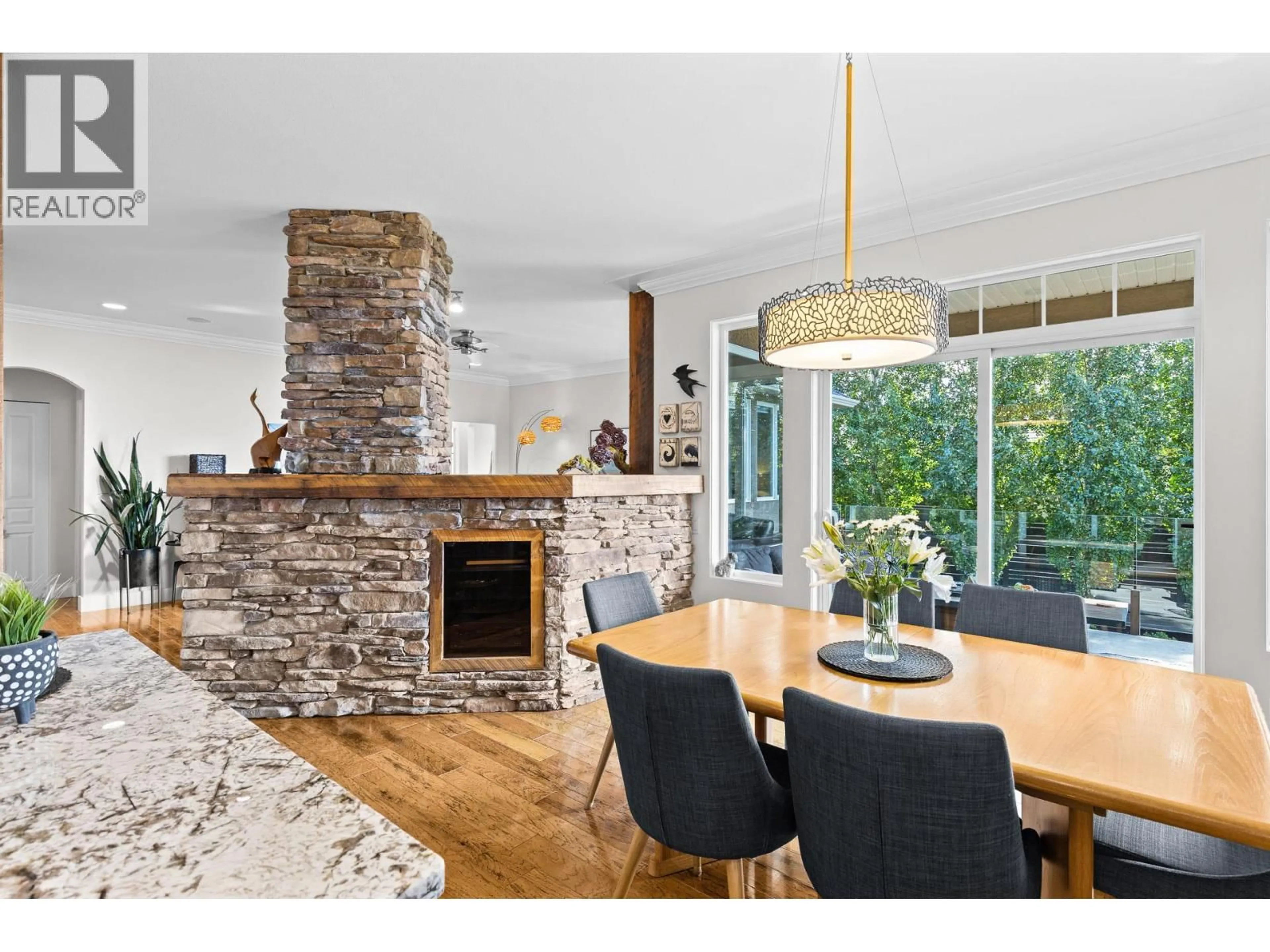 Open concept kitchen, wood/laminate floor for 1635 GREGORY ROAD, West Kelowna British Columbia V4T2V6