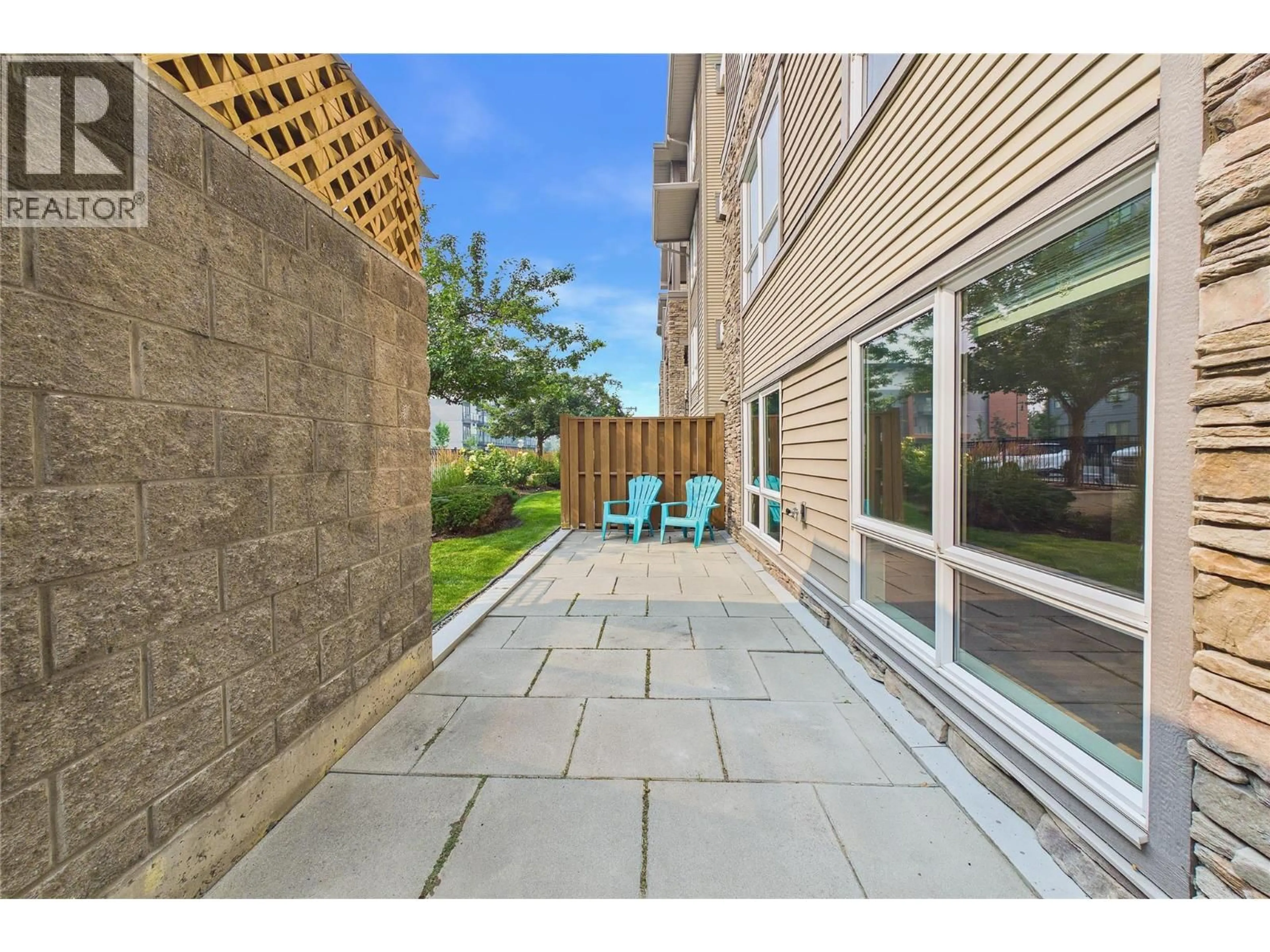 Patio, street for 1103 - 325 MCINTOSH ROAD, Kelowna British Columbia V1X2C6