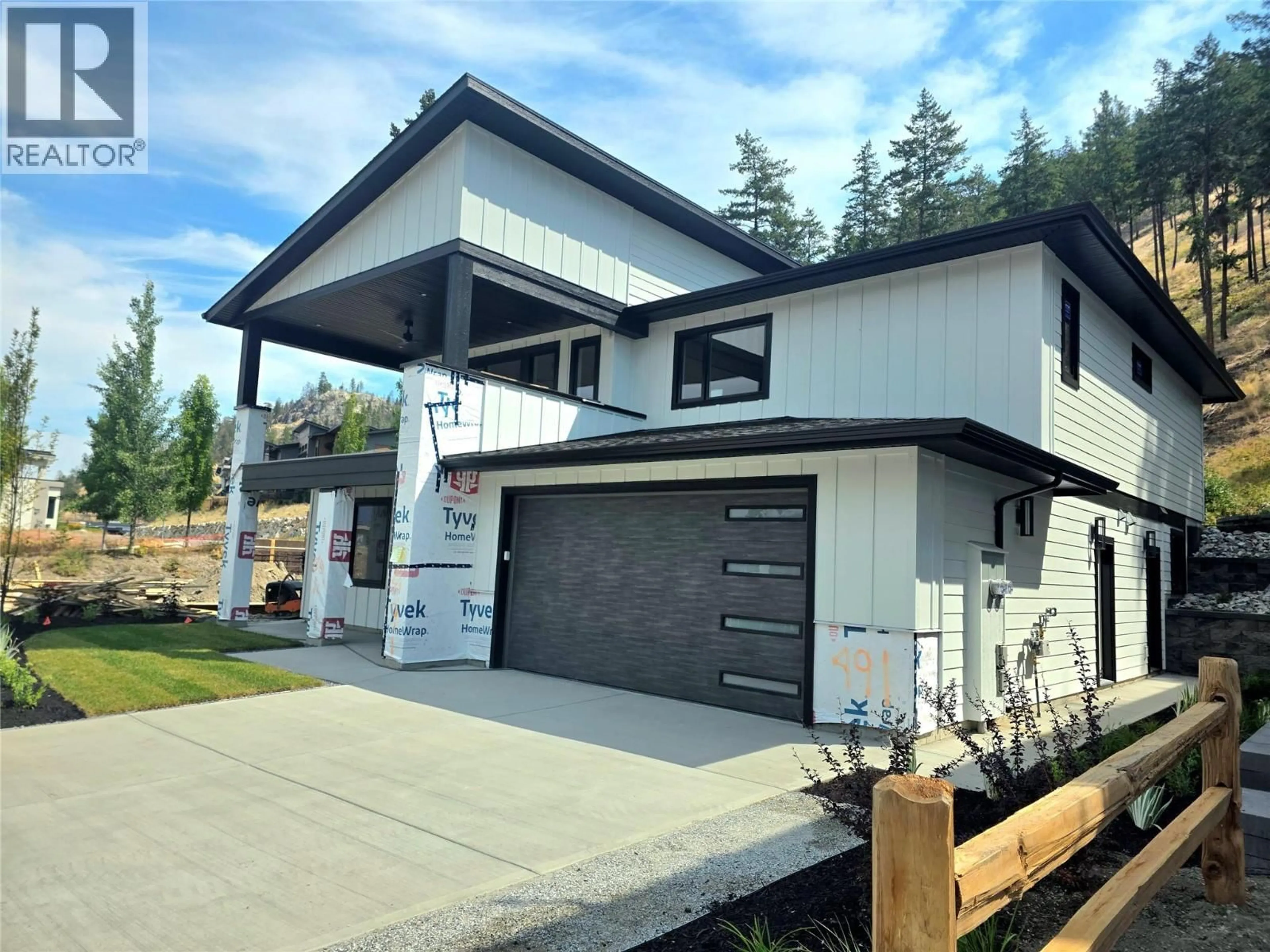 Home with vinyl exterior material, unknown for 491 CLIFTON ROAD NORTH, Kelowna British Columbia V1V1H1