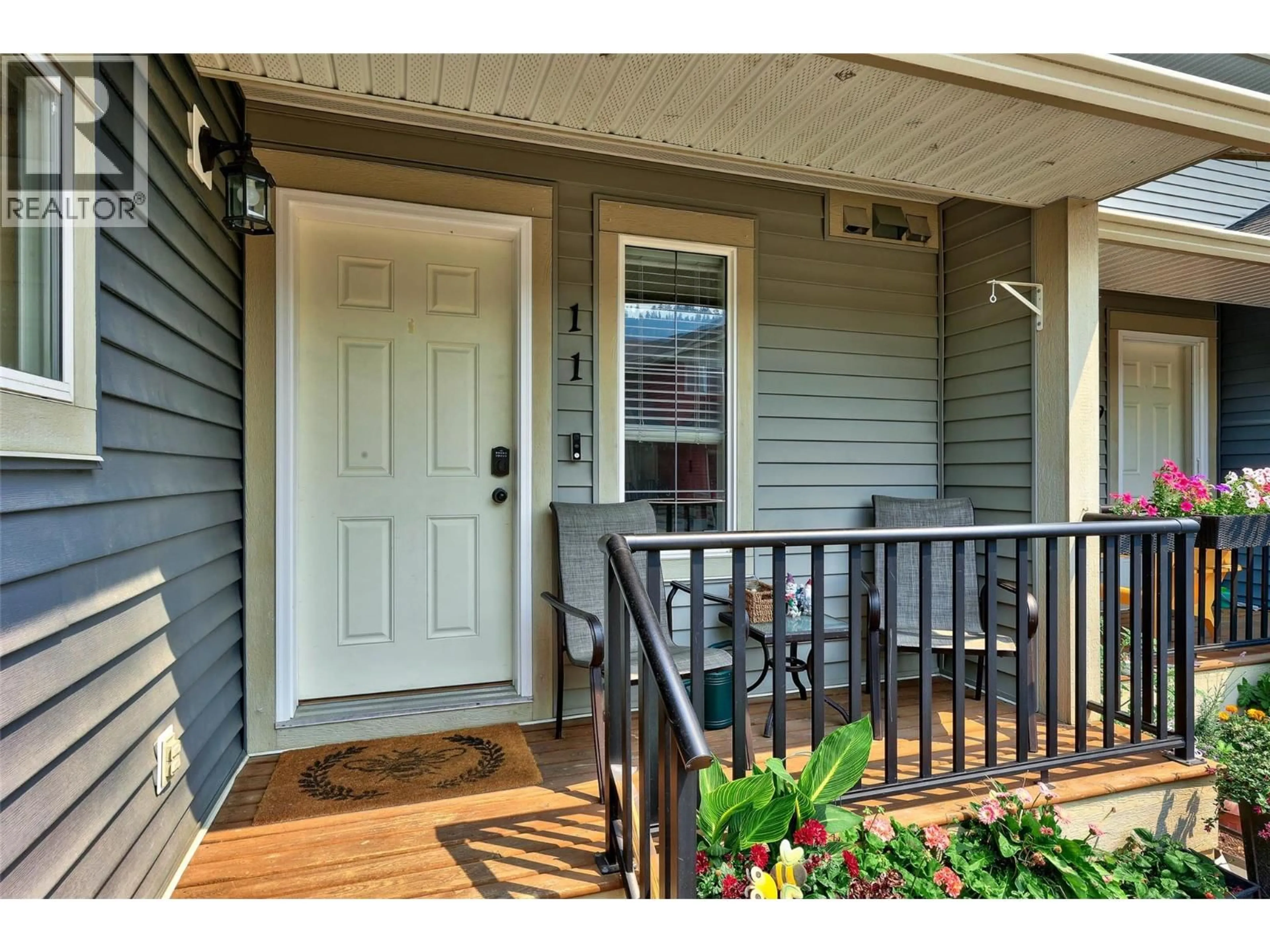 Indoor entryway for 11 - 1900 HUGH ALLAN DRIVE, Kamloops British Columbia V1S0A8