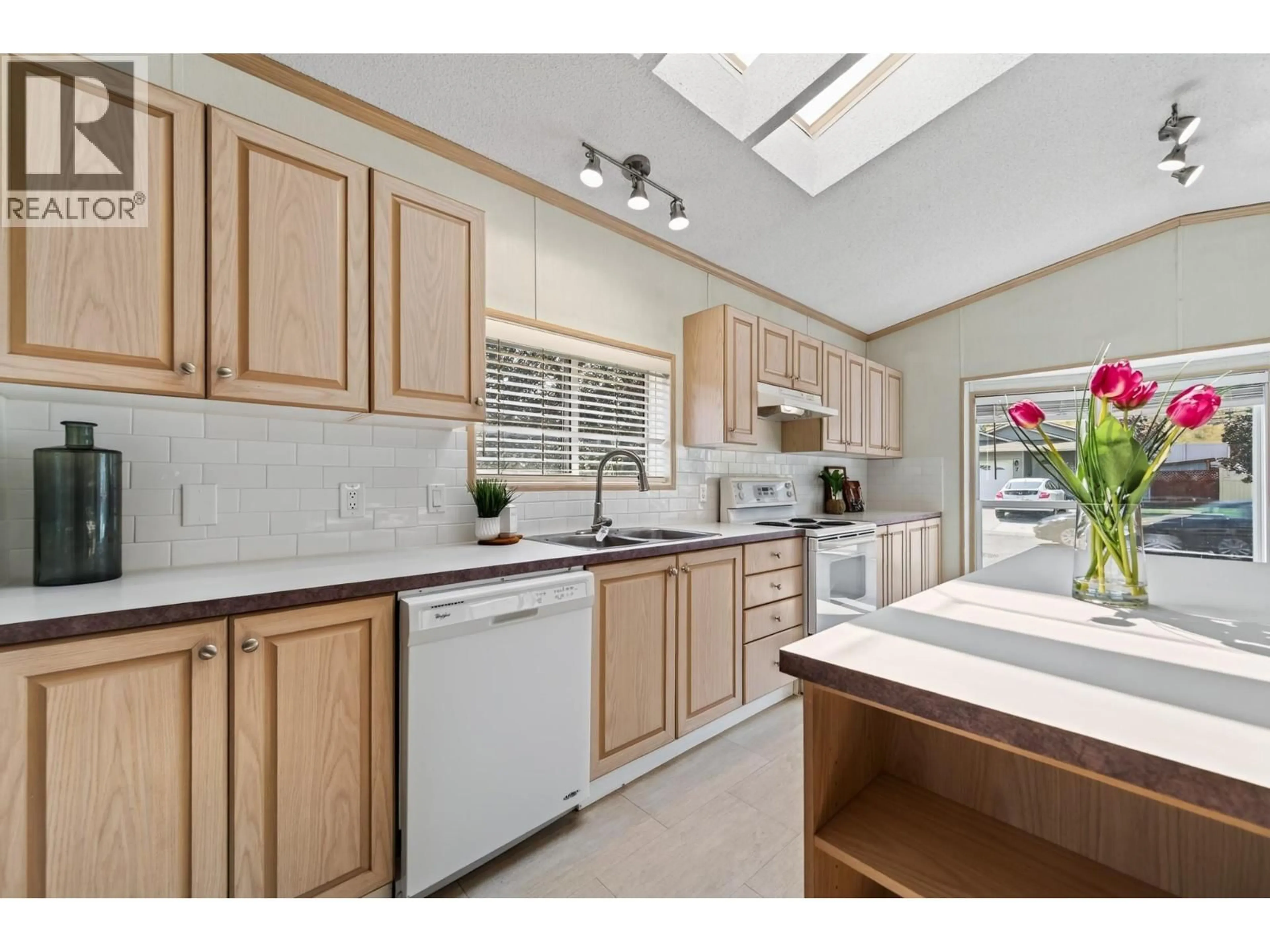 Unknown for 46 - 1951 LODGEPOLE DRIVE, Kamloops British Columbia V1S1Y1