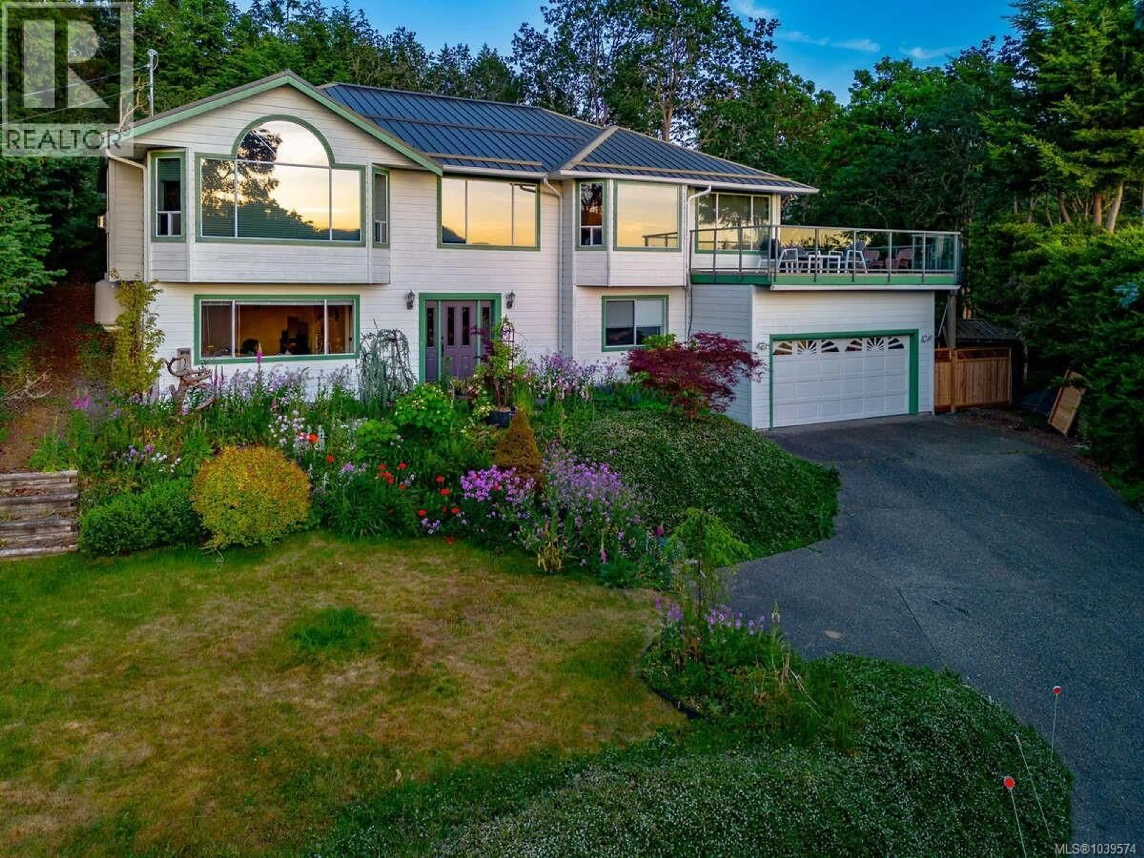 A pic from outside/outdoor area/front of a property/back of a property/a pic from drone, street for 1206 MCKENZIE DRIVE, Duncan British Columbia V9L5R8