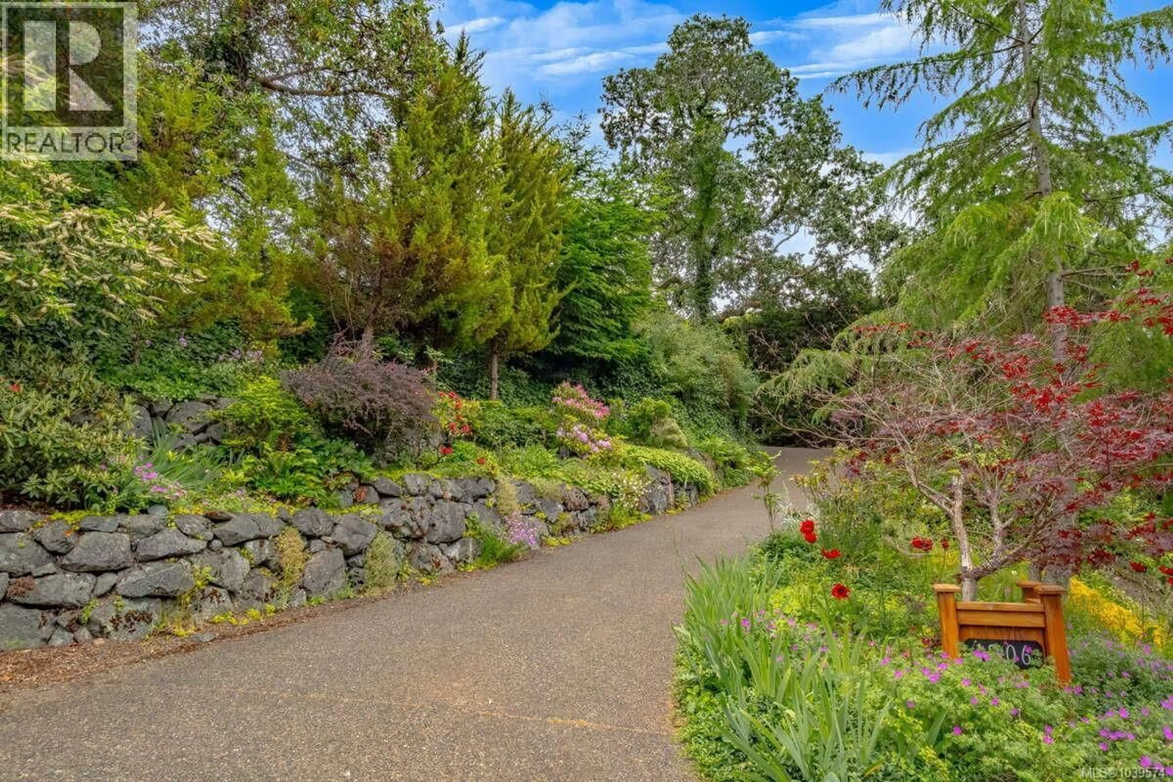 Patio, unknown for 1206 MCKENZIE DRIVE, Duncan British Columbia V9L5R8
