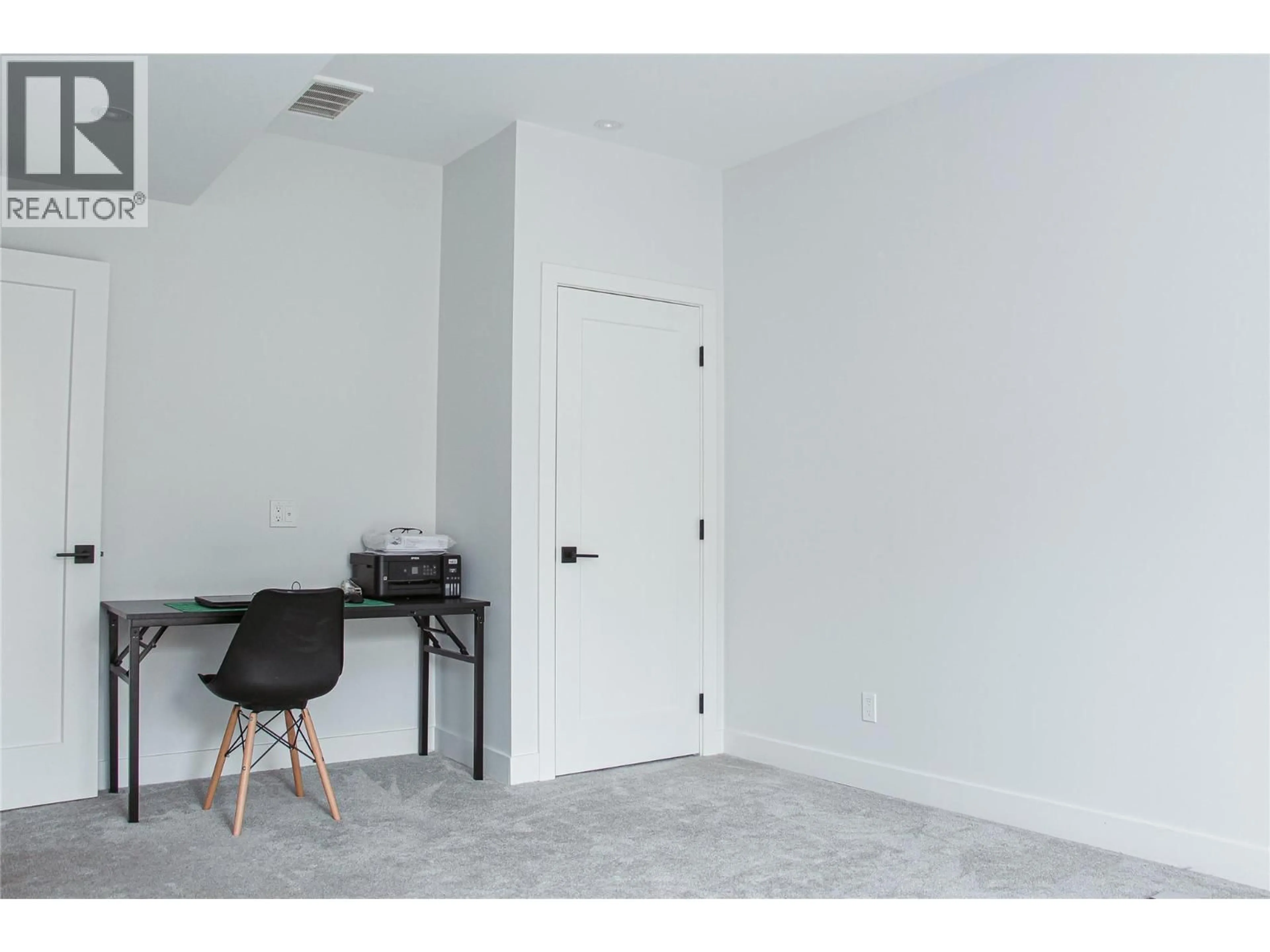 A pic of a room for 104 RIVER GATE DRIVE, Kamloops British Columbia V2H0E4