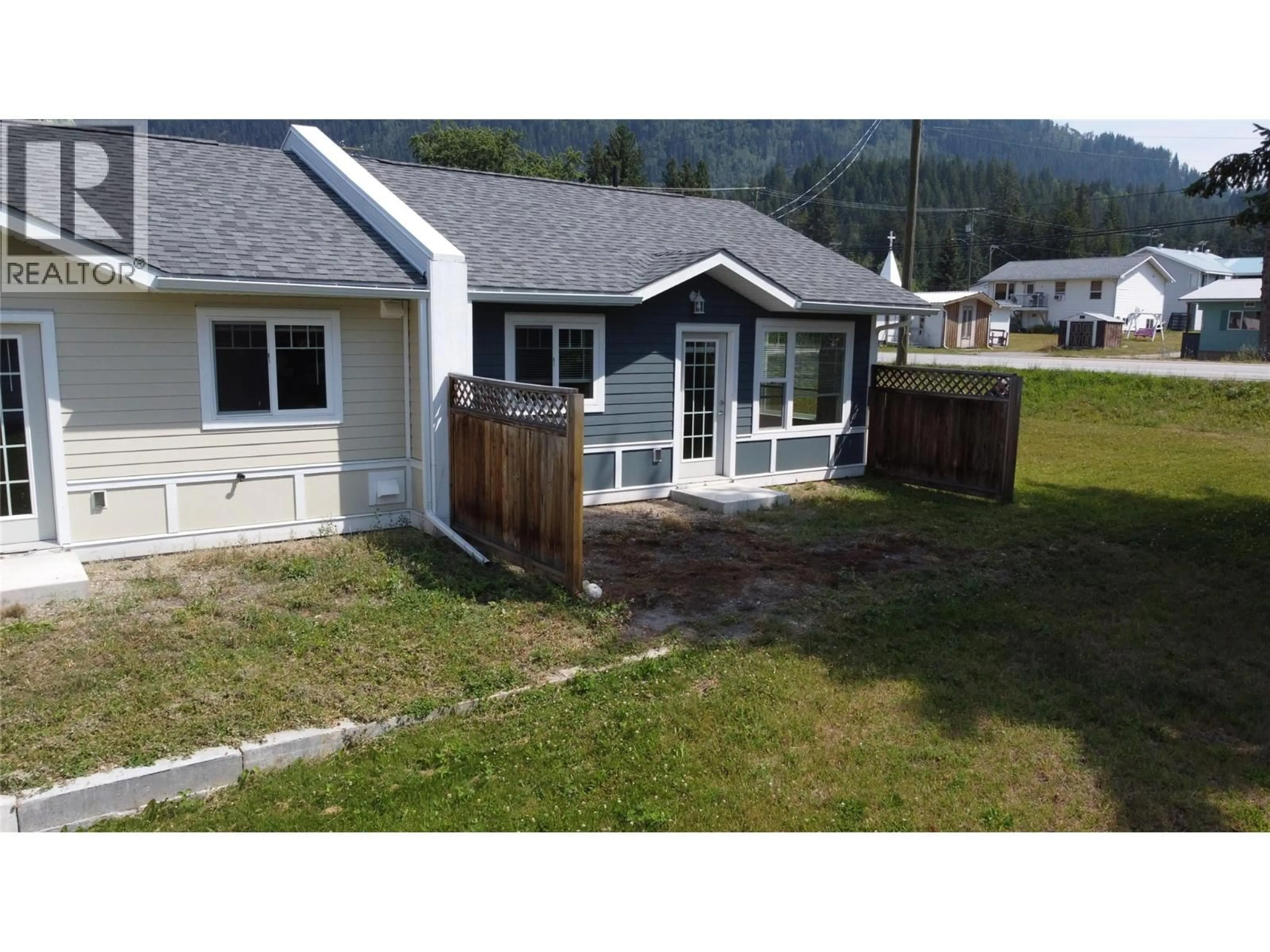 Unknown for 4 - 611 CASLEY COURT, New Denver British Columbia V0G1S1