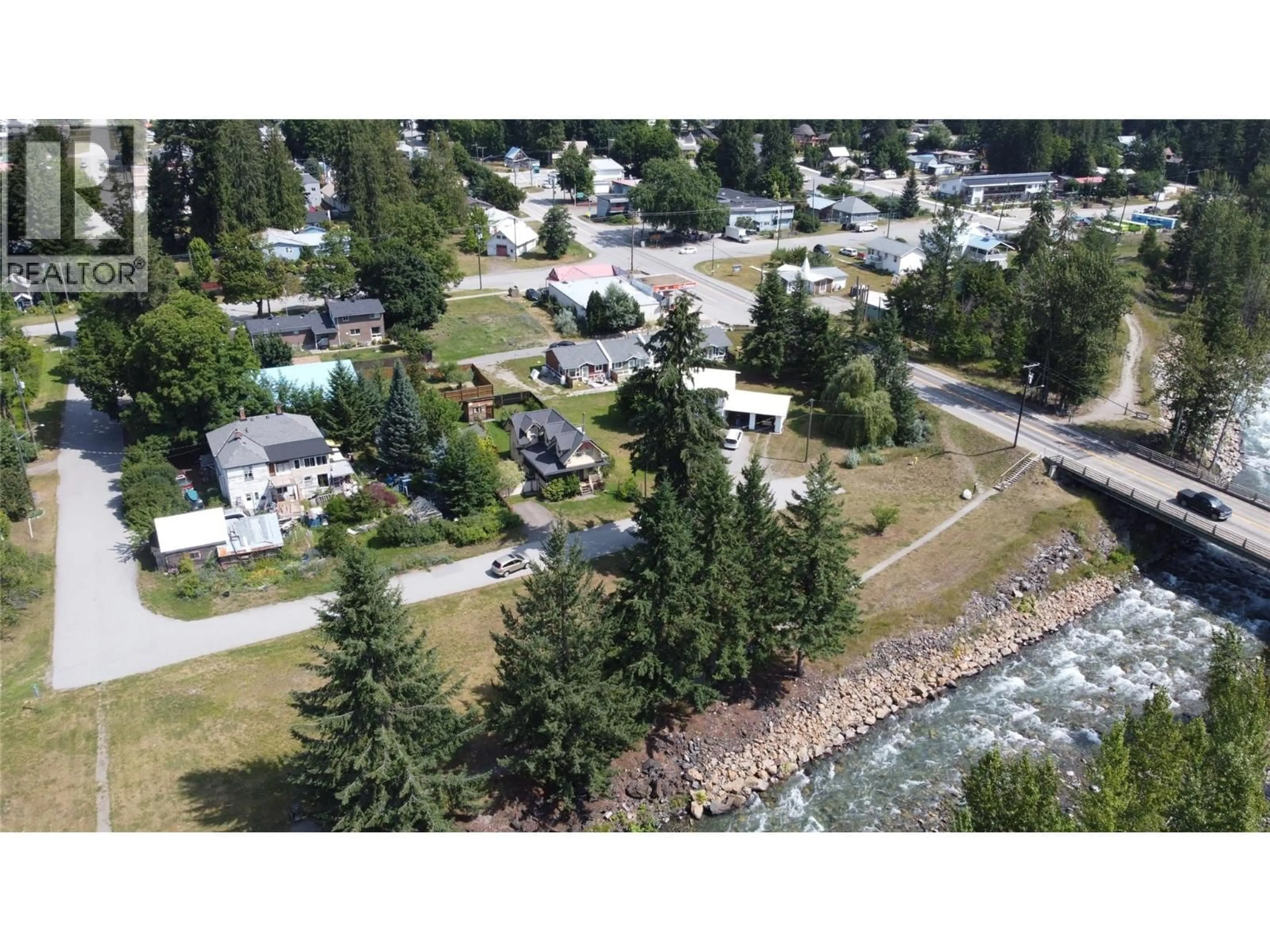 A pic from outside/outdoor area/front of a property/back of a property/a pic from drone, mountain view for 4 - 611 CASLEY COURT, New Denver British Columbia V0G1S1