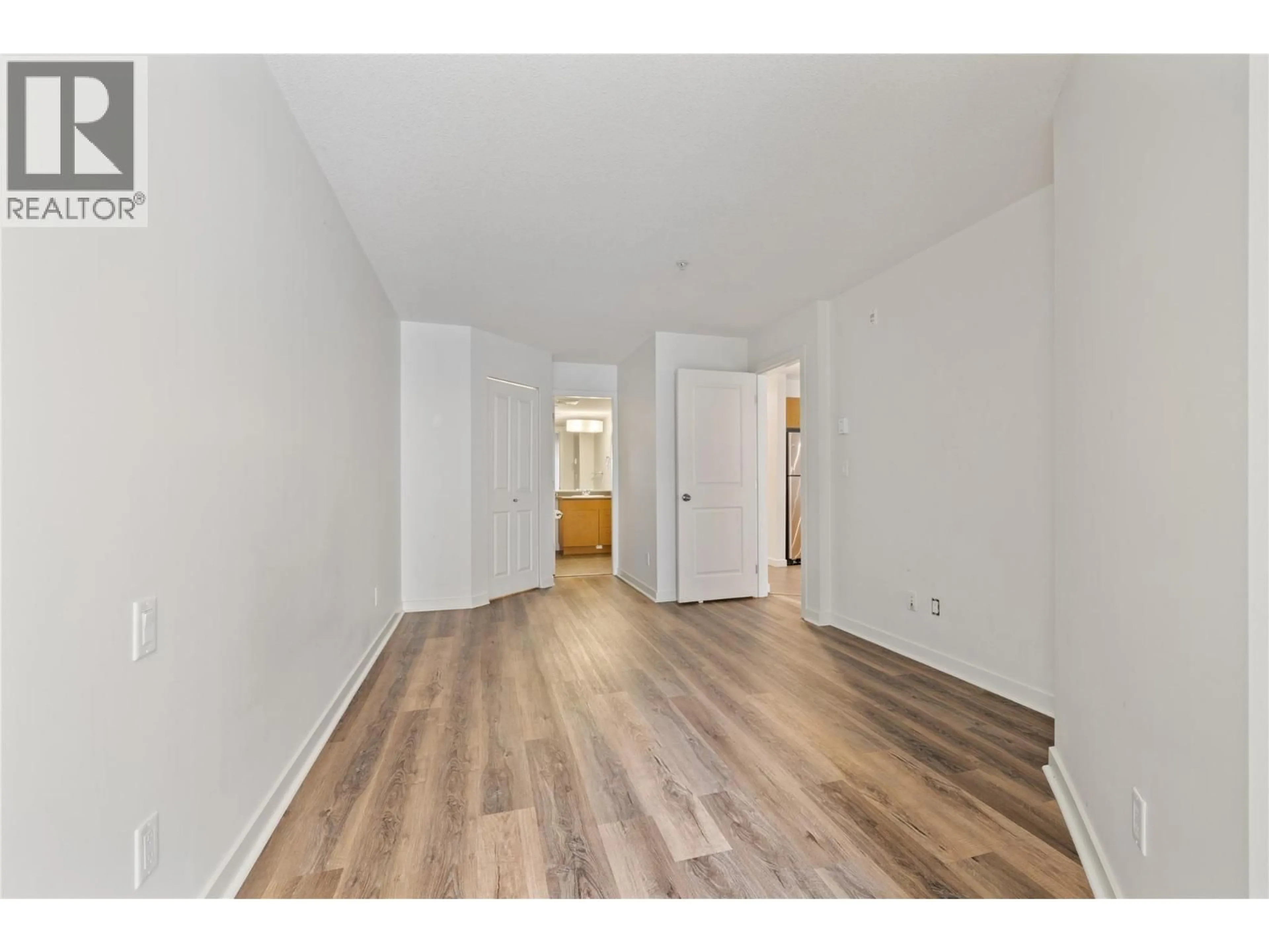 A pic of a room for 212 - 539 YATES ROAD, Kelowna British Columbia V1V2T8
