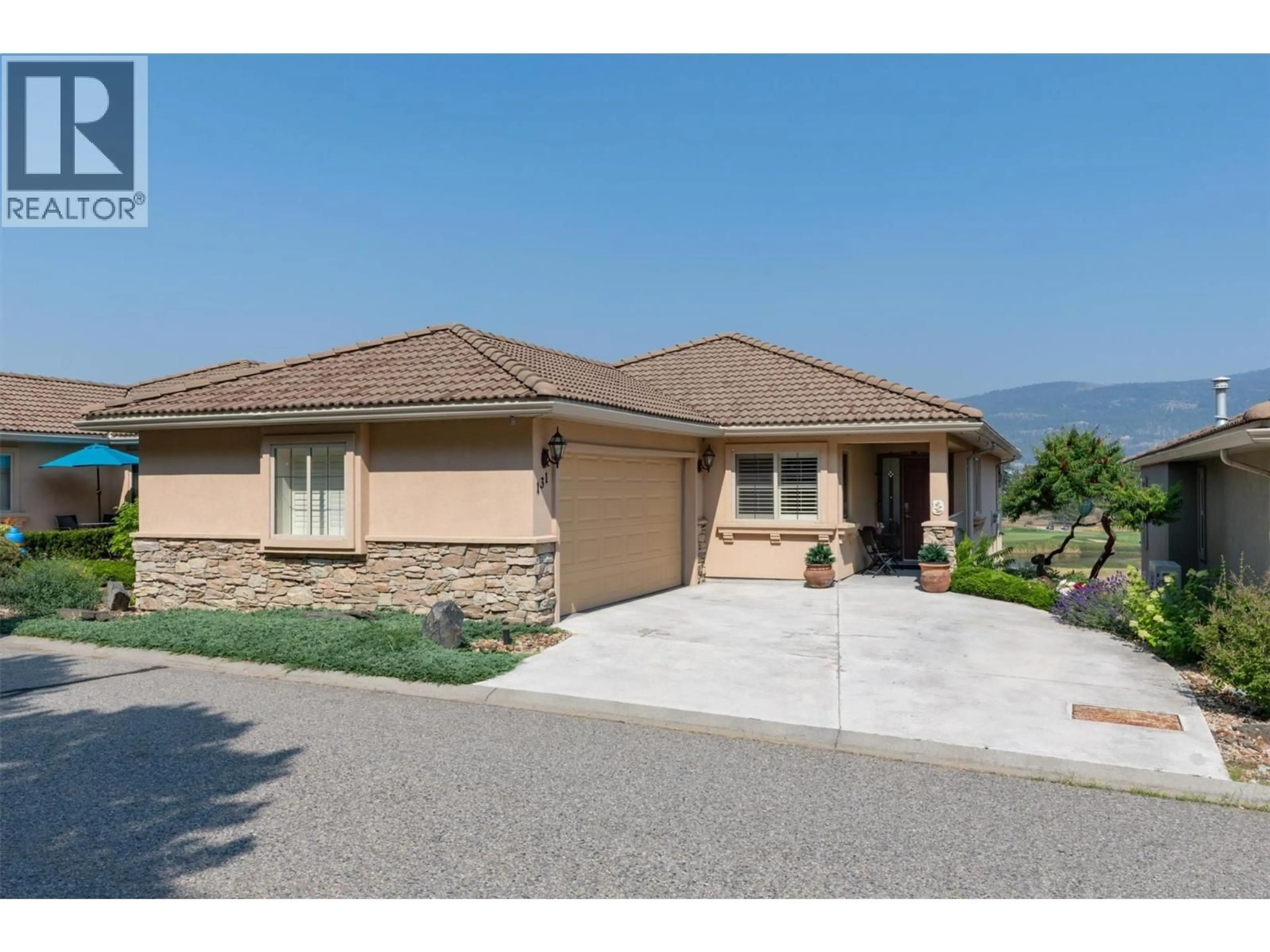 Home with vinyl exterior material, mountain view for 131 - 2455 QUAIL RIDGE BOULEVARD, Kelowna British Columbia V1V2S8