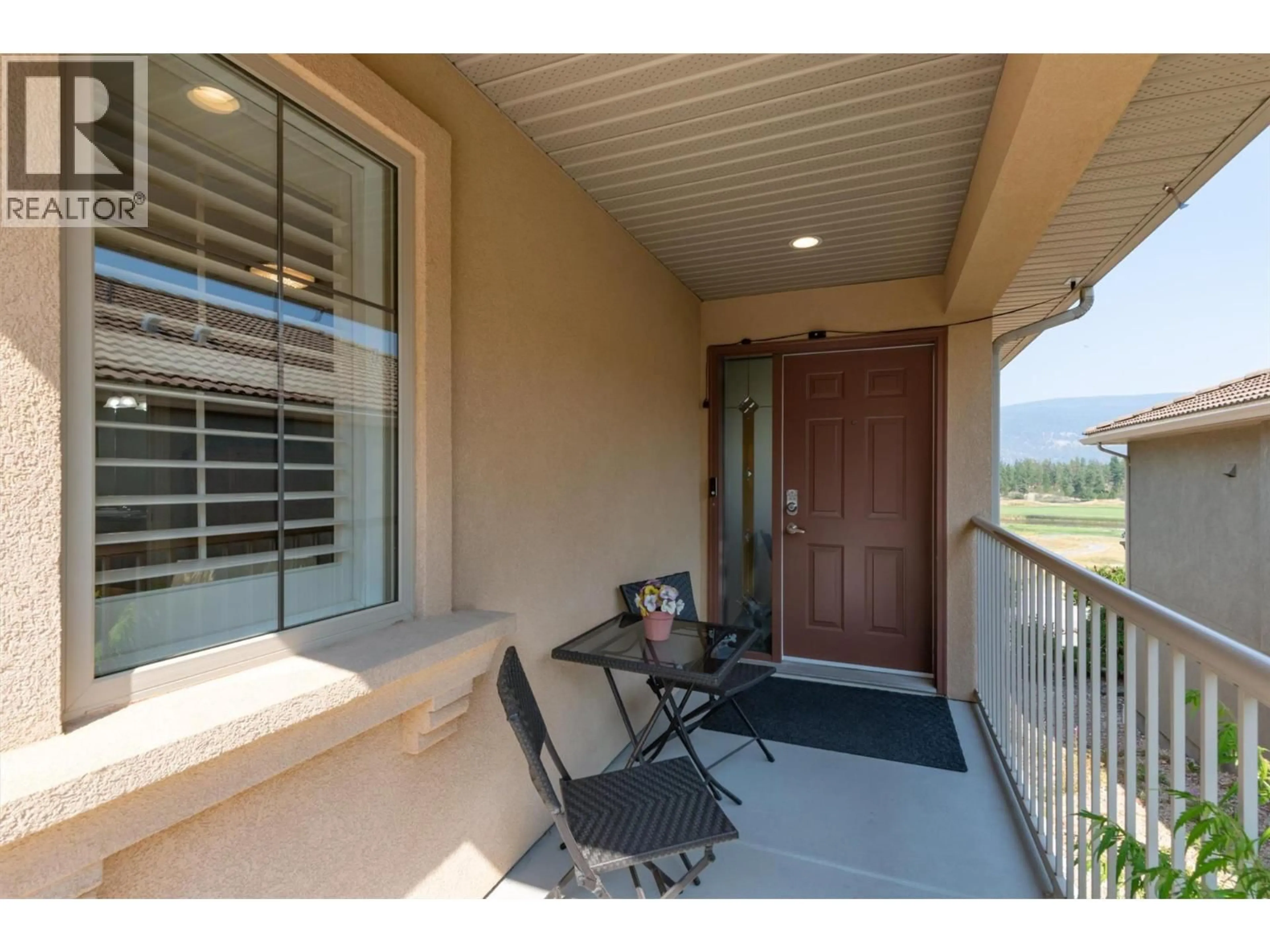 Indoor entryway for 131 - 2455 QUAIL RIDGE BOULEVARD, Kelowna British Columbia V1V2S8