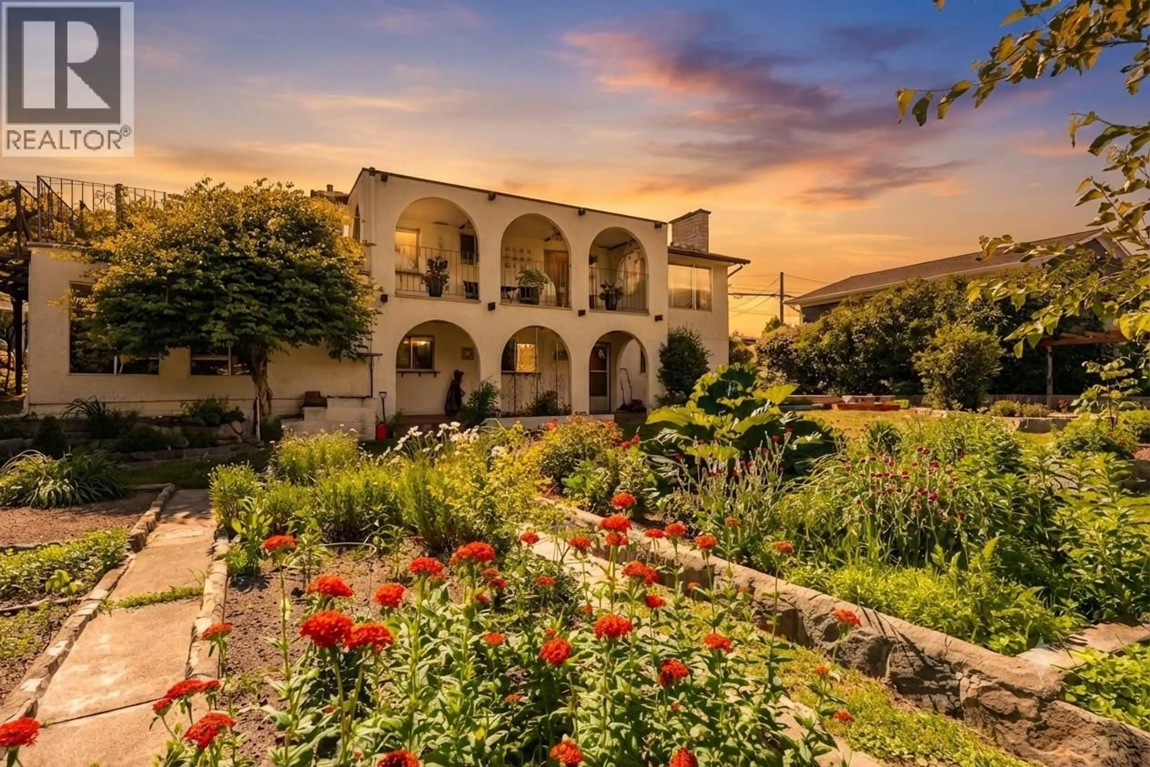 Patio, unknown for 8405 87TH STREET, Osoyoos British Columbia V0H1V2