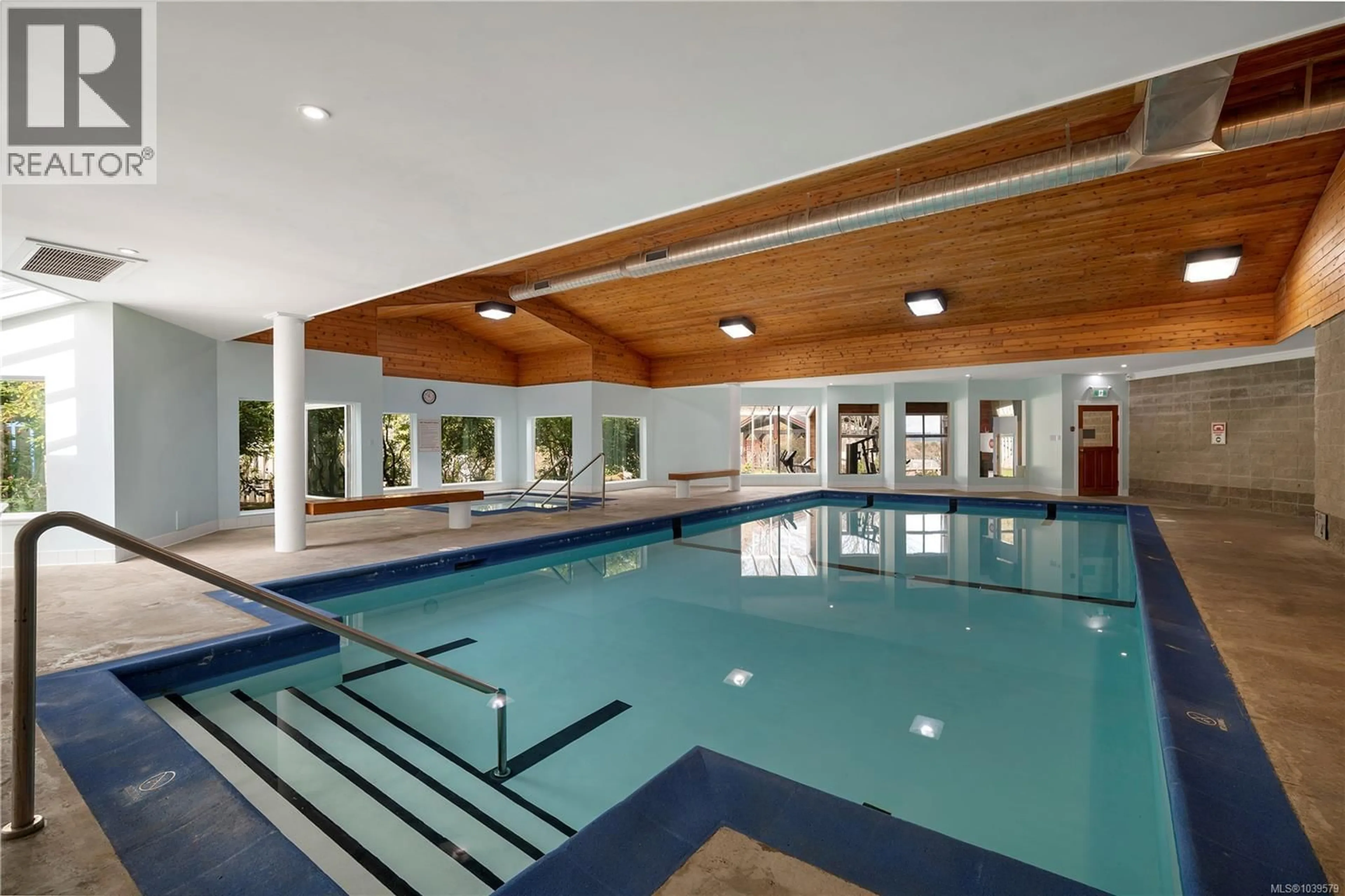 Pool for 1202 - 27 ISLAND HIGHWAY SOUTH, Campbell River British Columbia V9W1A2