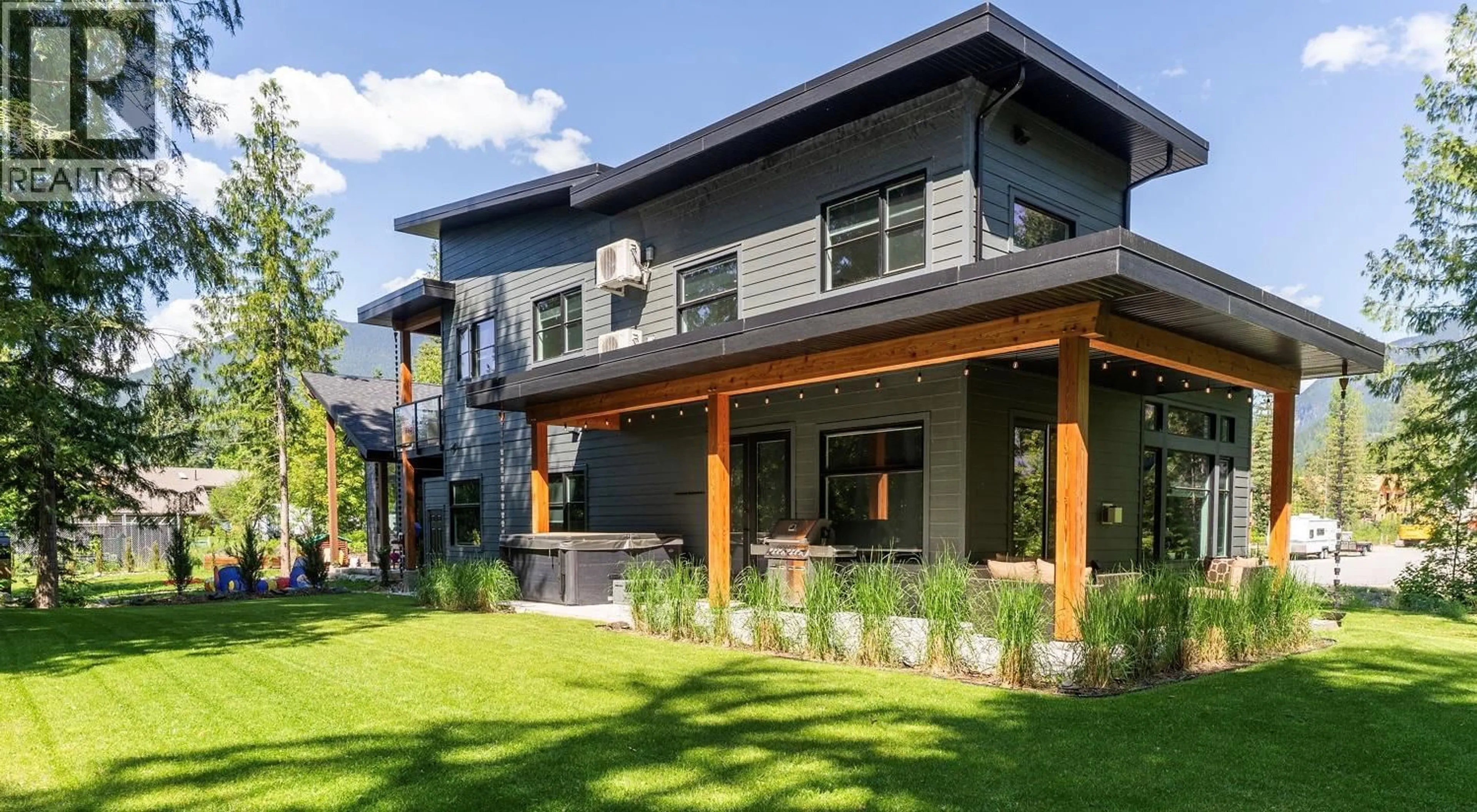 Home with brick exterior material, unknown for 1005 WILLIAMS GATE LANE, Revelstoke British Columbia V0E2S1