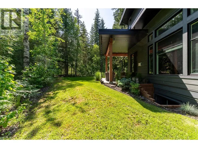 1005 WILLIAMS GATE LANE, Revelstoke 3