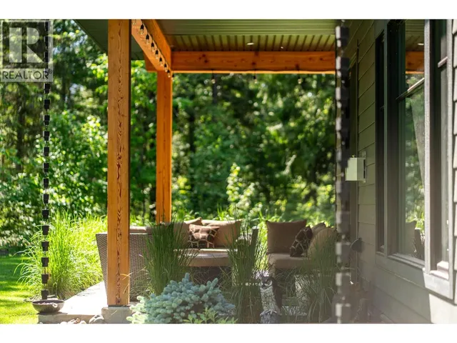 1005 WILLIAMS GATE LANE, Revelstoke 4
