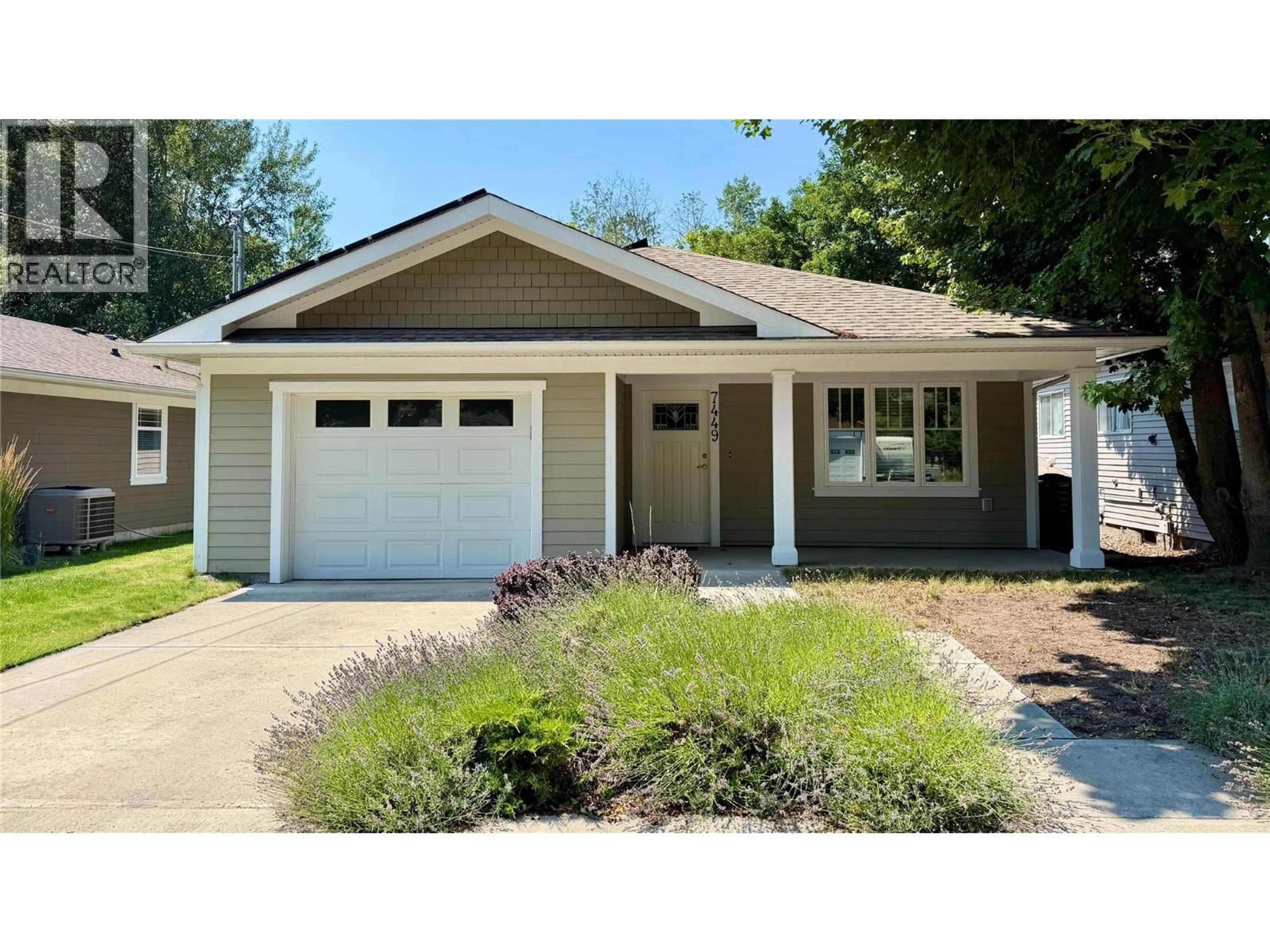 Home with vinyl exterior material, street for 7449 7TH STREET, Grand Forks British Columbia V0H1H0
