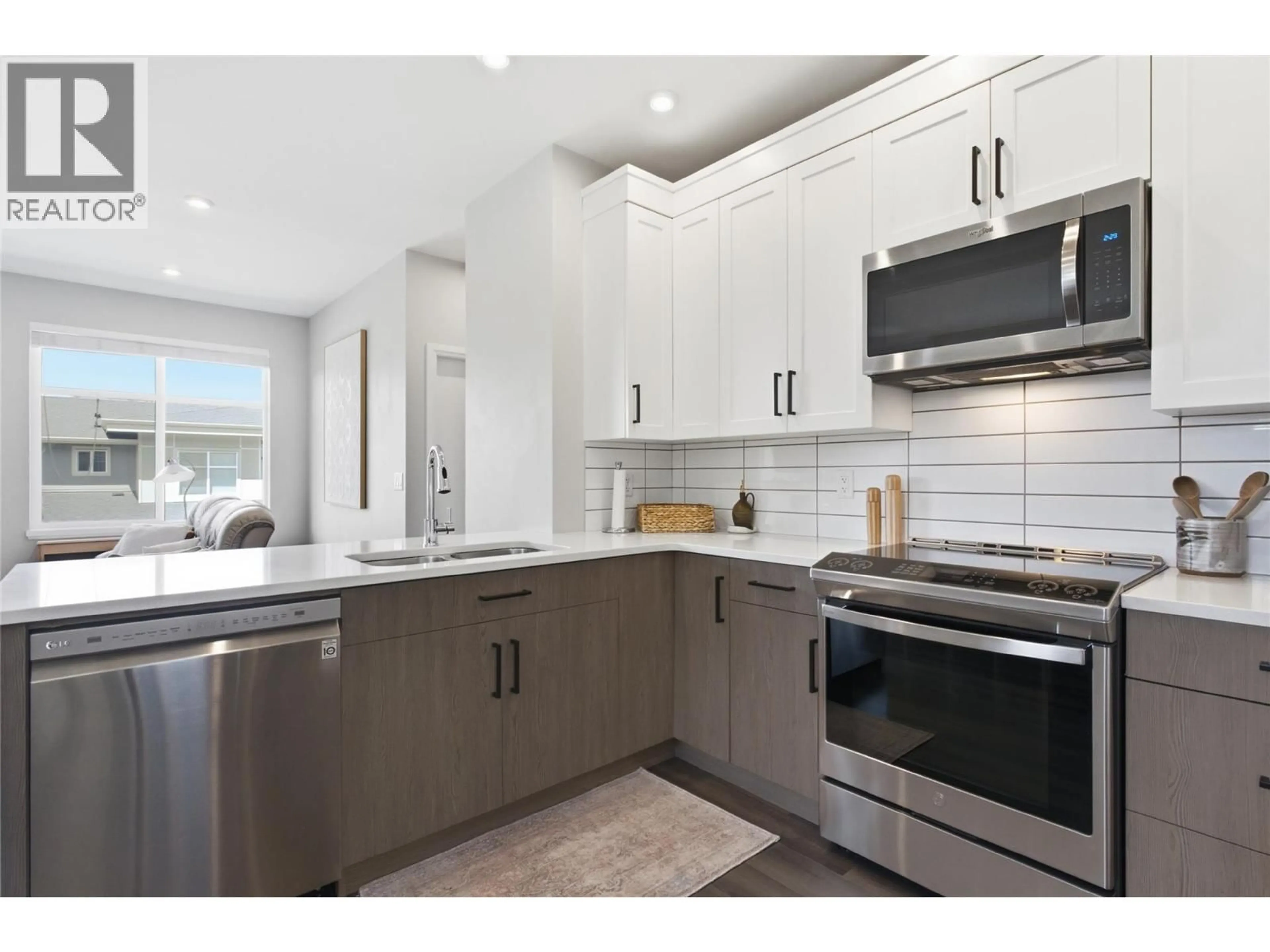 Open concept kitchen, ceramic/tile floor for 112 - 1993 QU'APPELLE BOULEVARD, Kamloops British Columbia V2E0C2