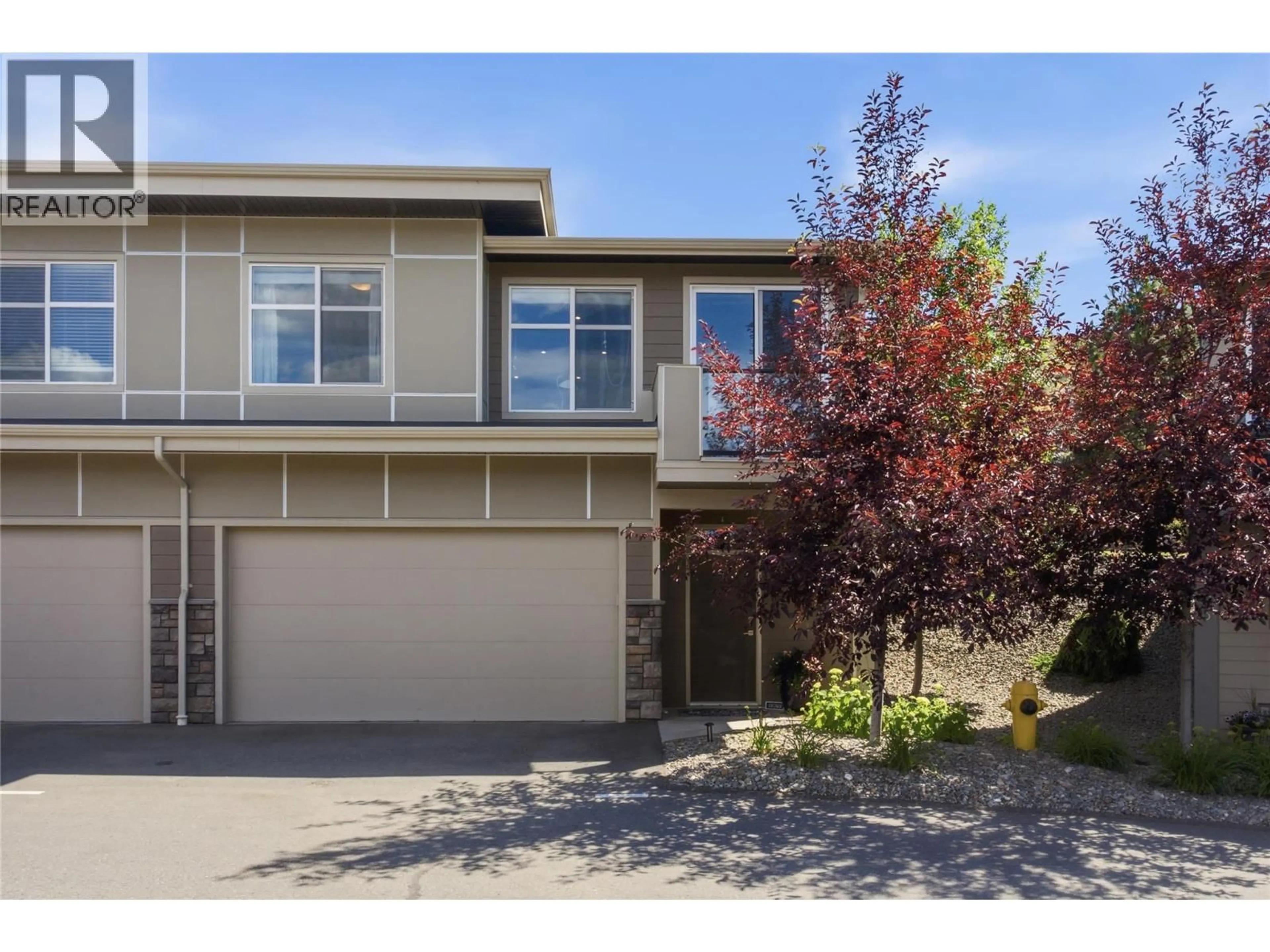 Home with vinyl exterior material, street for 112 - 1993 QU'APPELLE BOULEVARD, Kamloops British Columbia V2E0C2