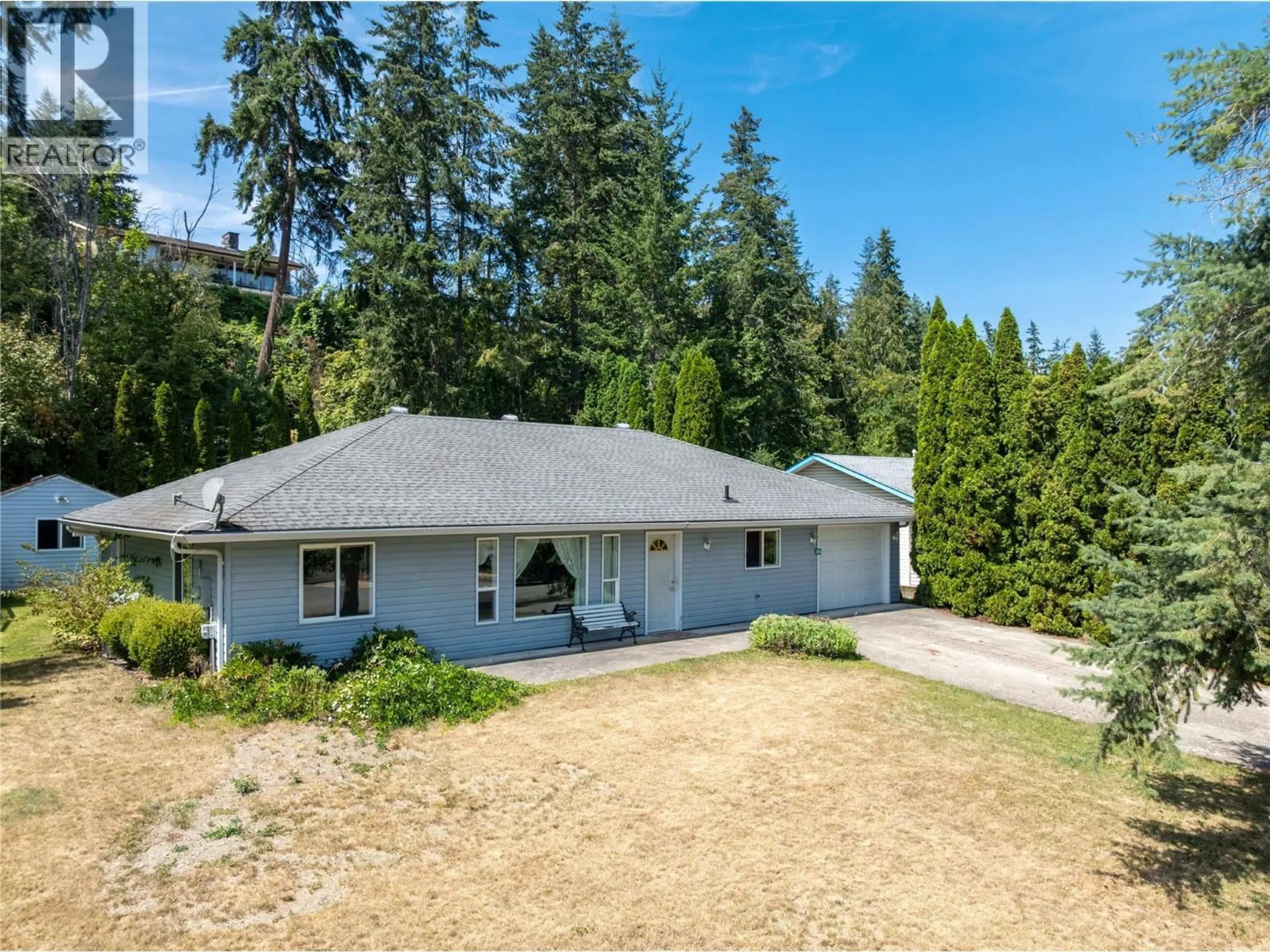A pic from outside/outdoor area/front of a property/back of a property/a pic from drone, unknown for 2959 BIRCH LANE, Blind Bay British Columbia V0E1H2