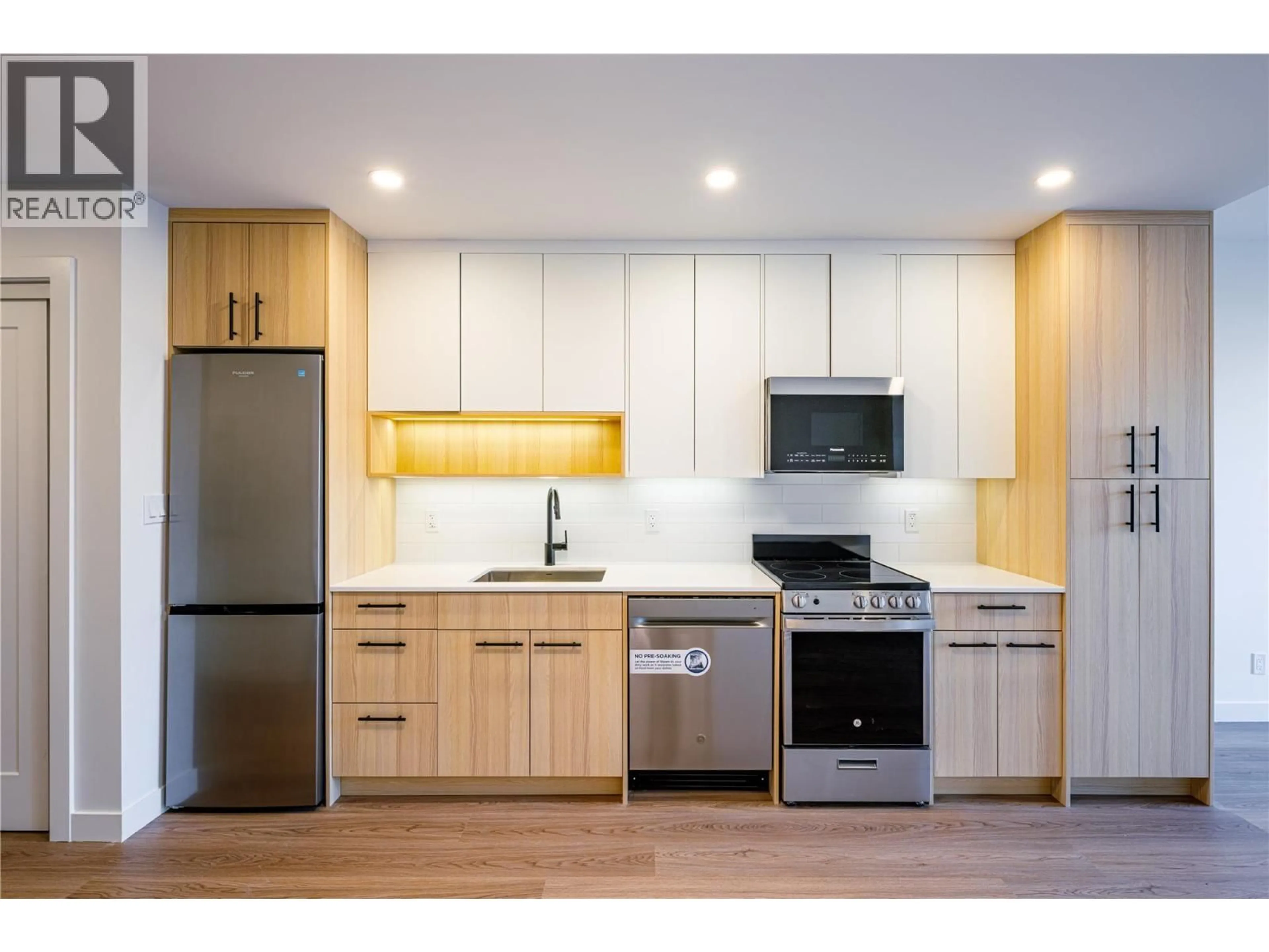 Unknown for 314 - 1380 PRIDHAM AVENUE, Kelowna British Columbia V1Y6B5