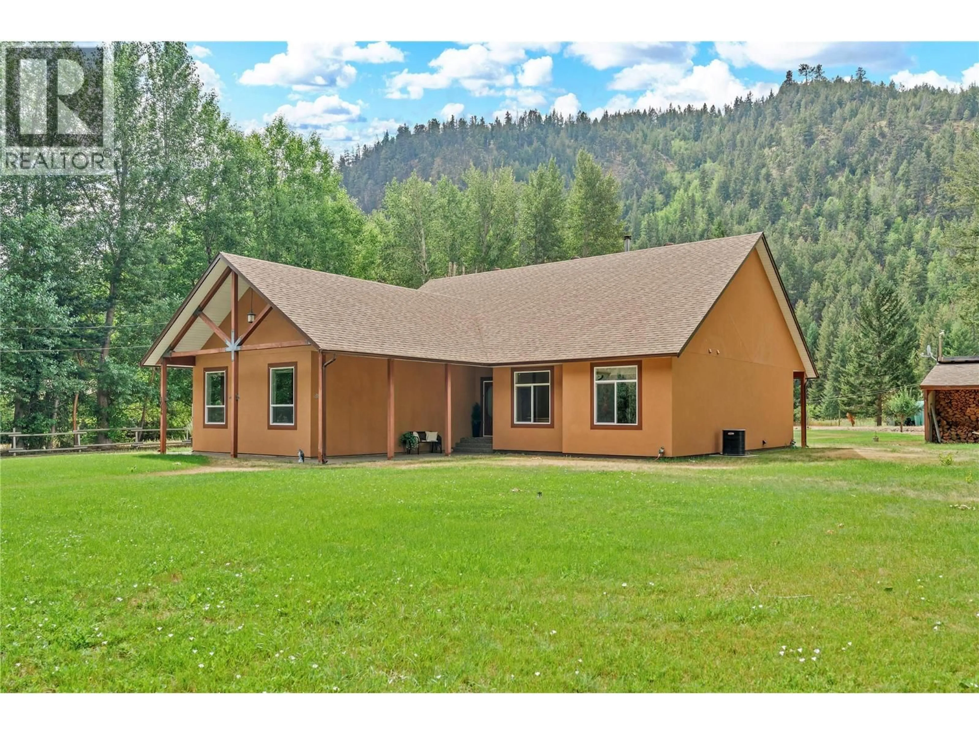 Home with vinyl exterior material, mountain view for 1084 SEVEN MILE ROAD, Princeton British Columbia V0X1W0