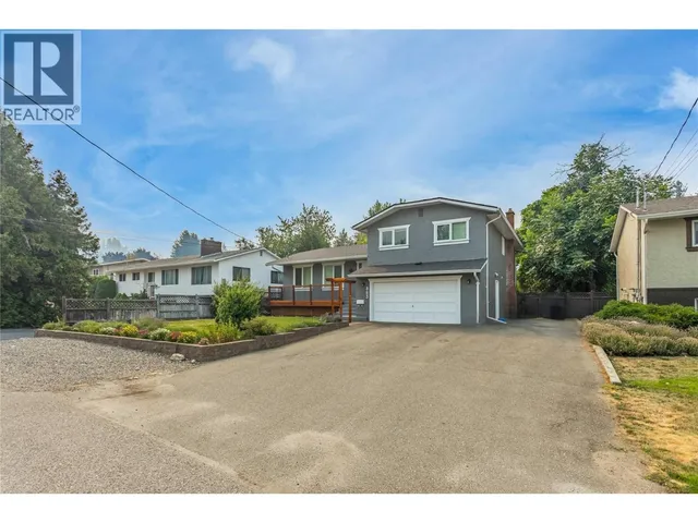 863 HAMMER AVENUE, Kelowna 3