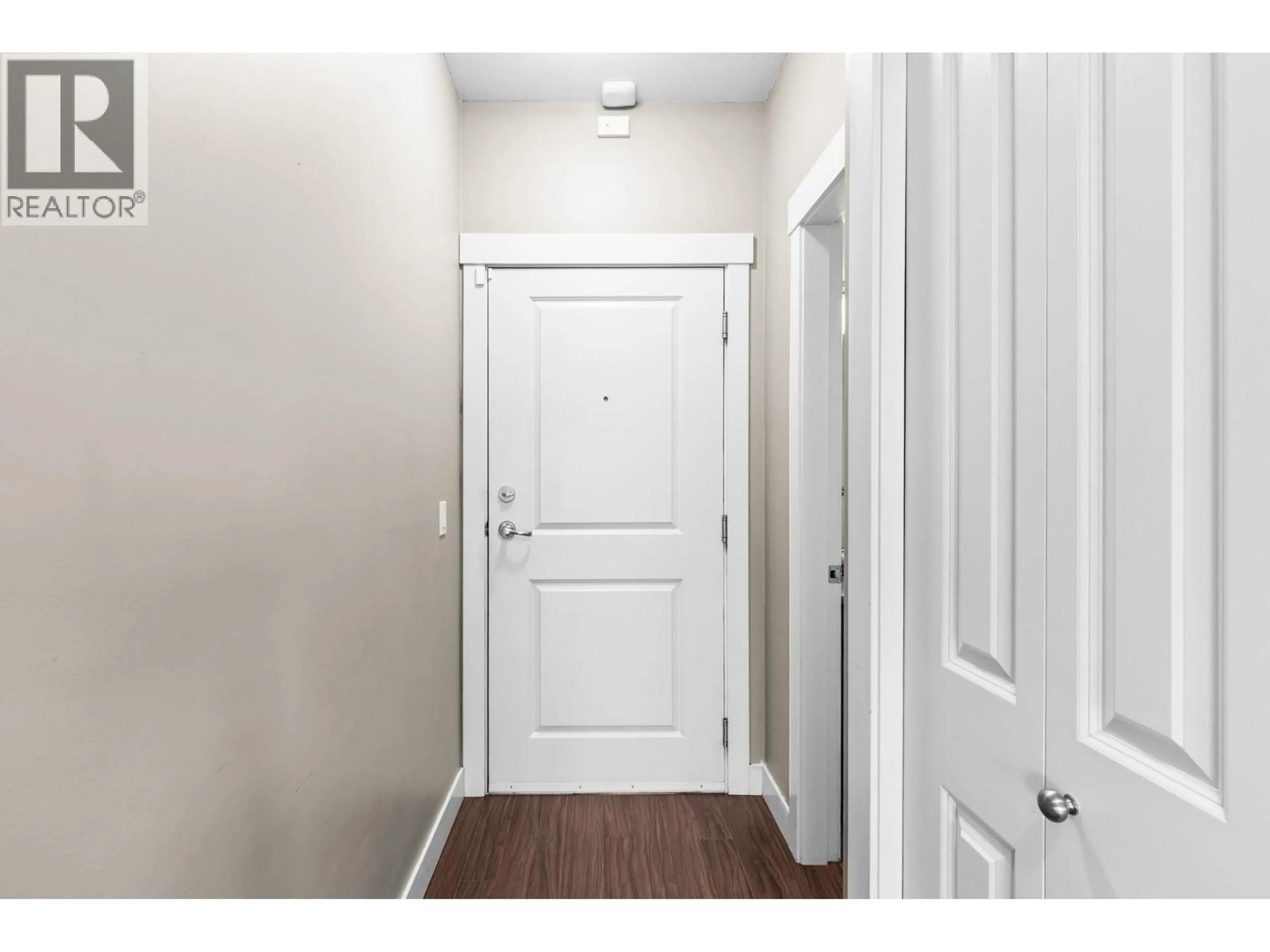Indoor entryway for 212 - 3533 CARRINGTON ROAD, West Kelowna British Columbia V4T2Z9