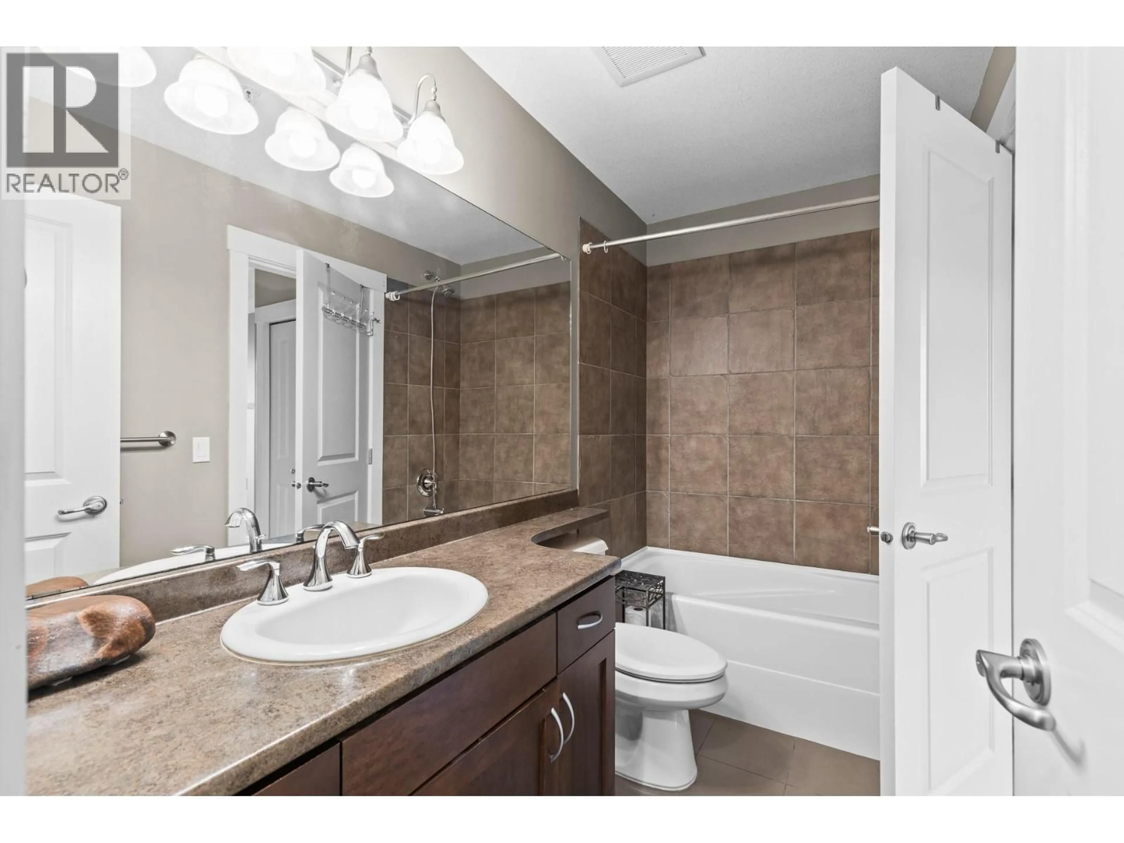 Standard bathroom, ceramic/tile floor for 212 - 3533 CARRINGTON ROAD, West Kelowna British Columbia V4T2Z9