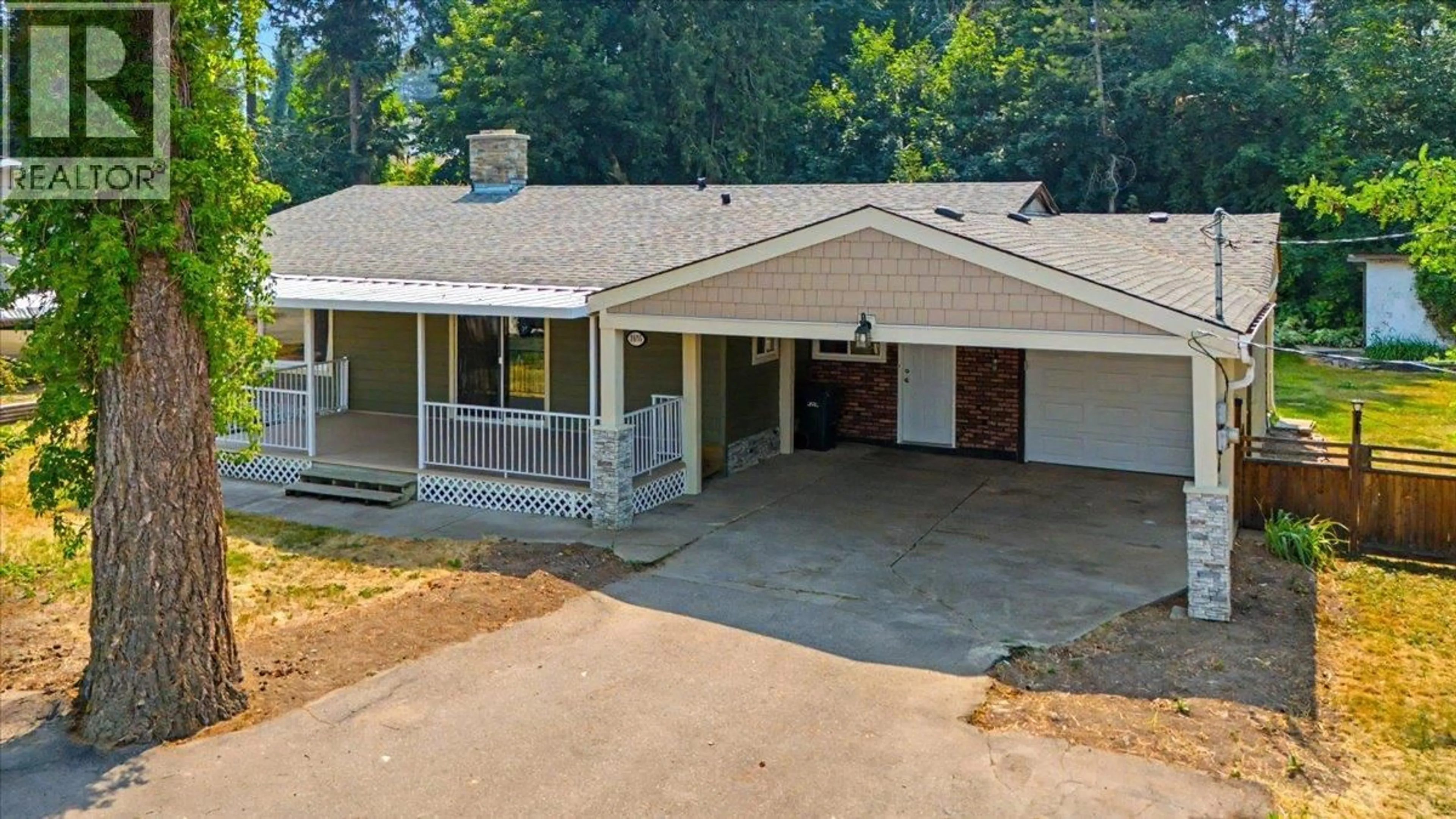 A pic from outside/outdoor area/front of a property/back of a property/a pic from drone, street for 3585 WARNER AVENUE, Armstrong British Columbia V0E1B2