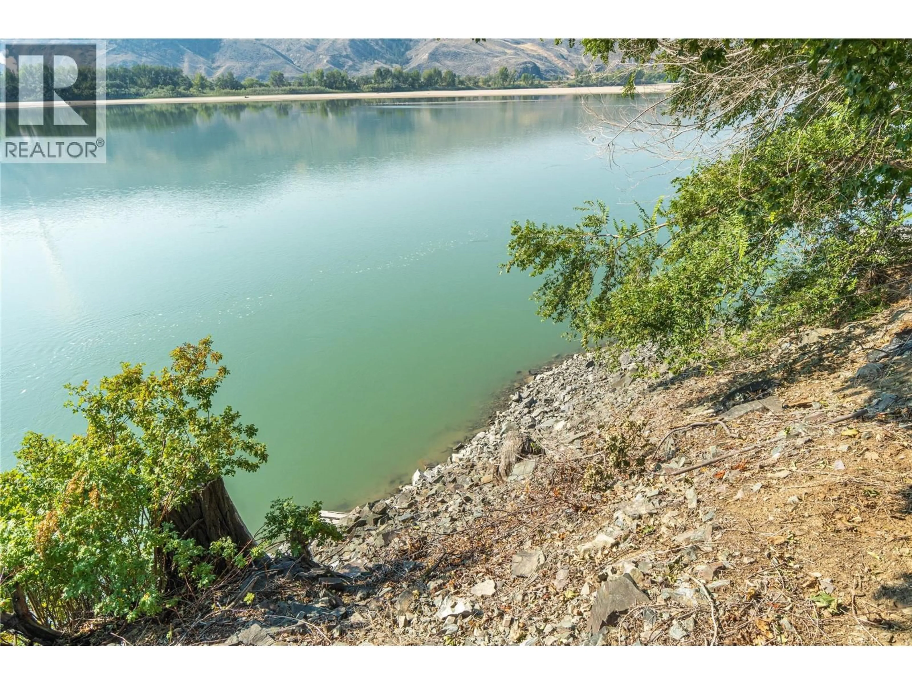 Blurry image for 2215 BARBARA AVENUE, Kamloops British Columbia V2B4J4
