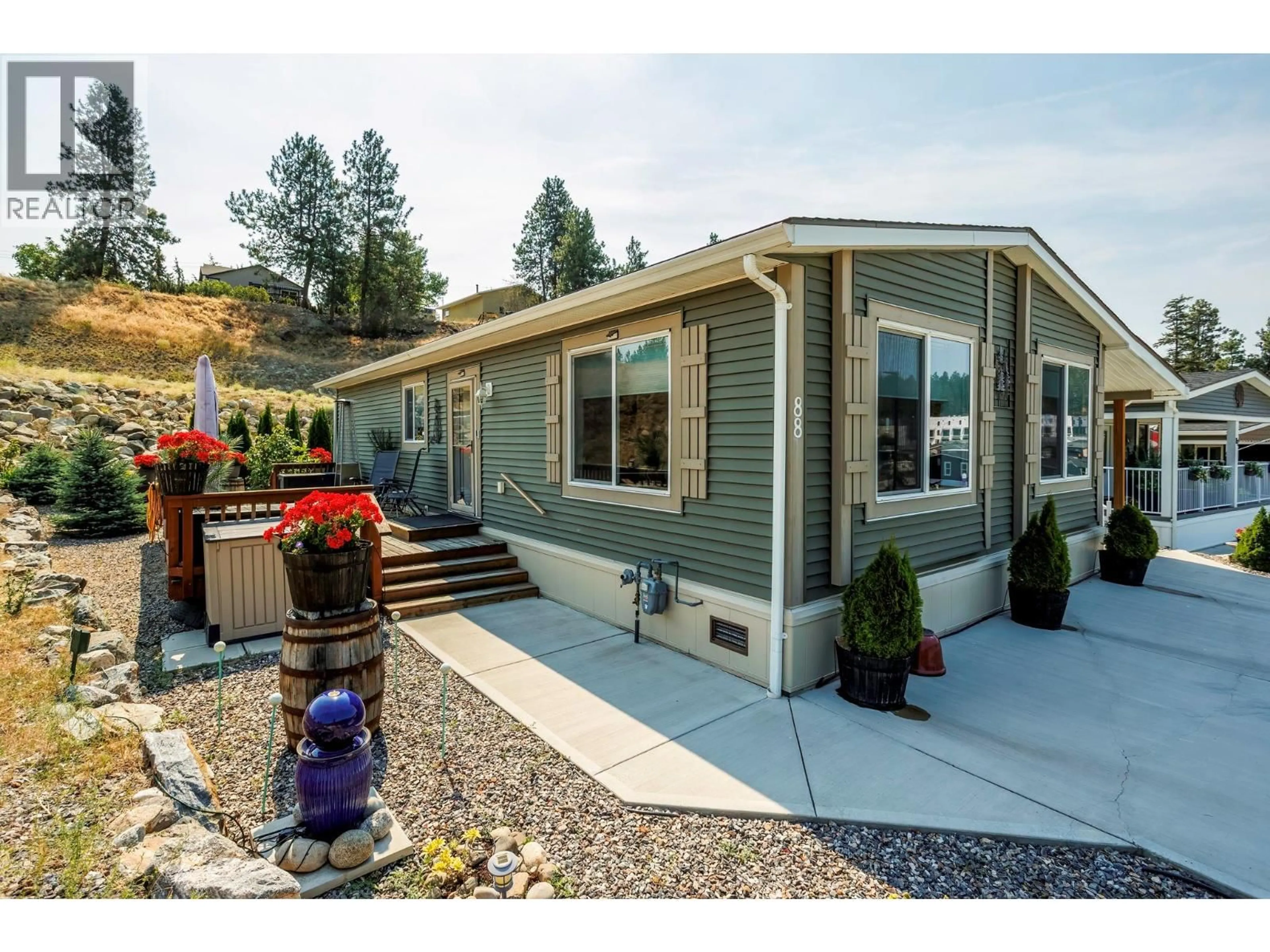 Home with vinyl exterior material, mountain view for 88 - 1835 NANCEE WAY COURT, Kelowna British Columbia V1Z4C1