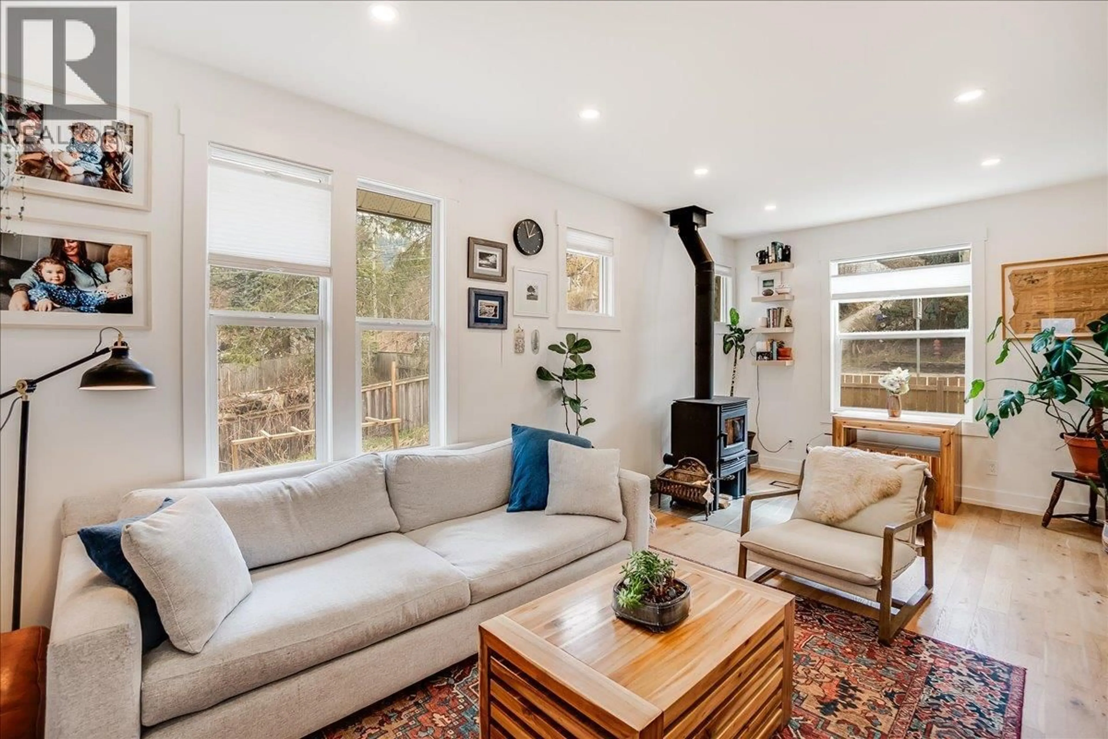 Living room with furniture, unknown for 520 WASSON STREET, Nelson British Columbia V1L3G7