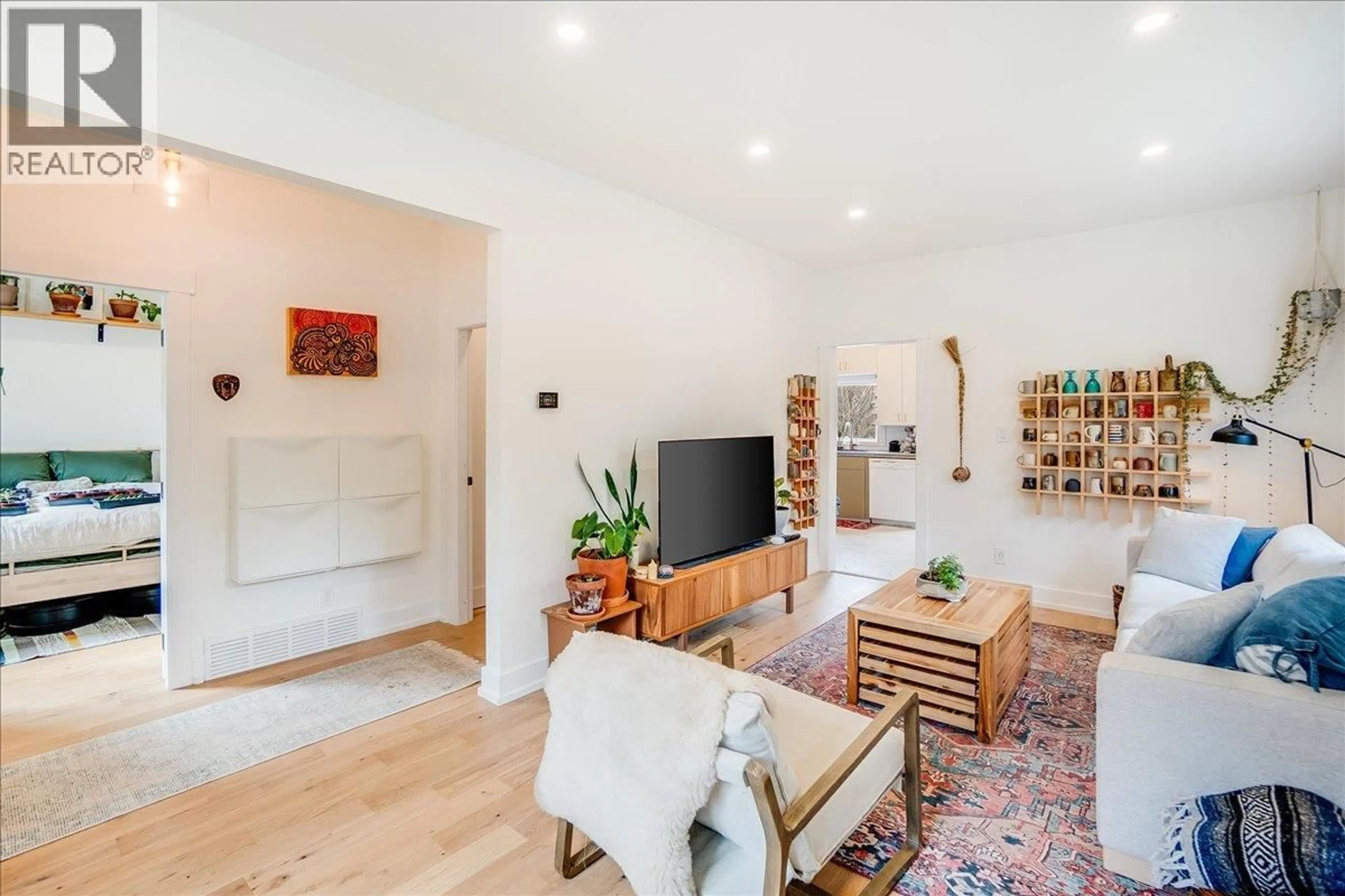 Living room with furniture, unknown for 520 WASSON STREET, Nelson British Columbia V1L3G7