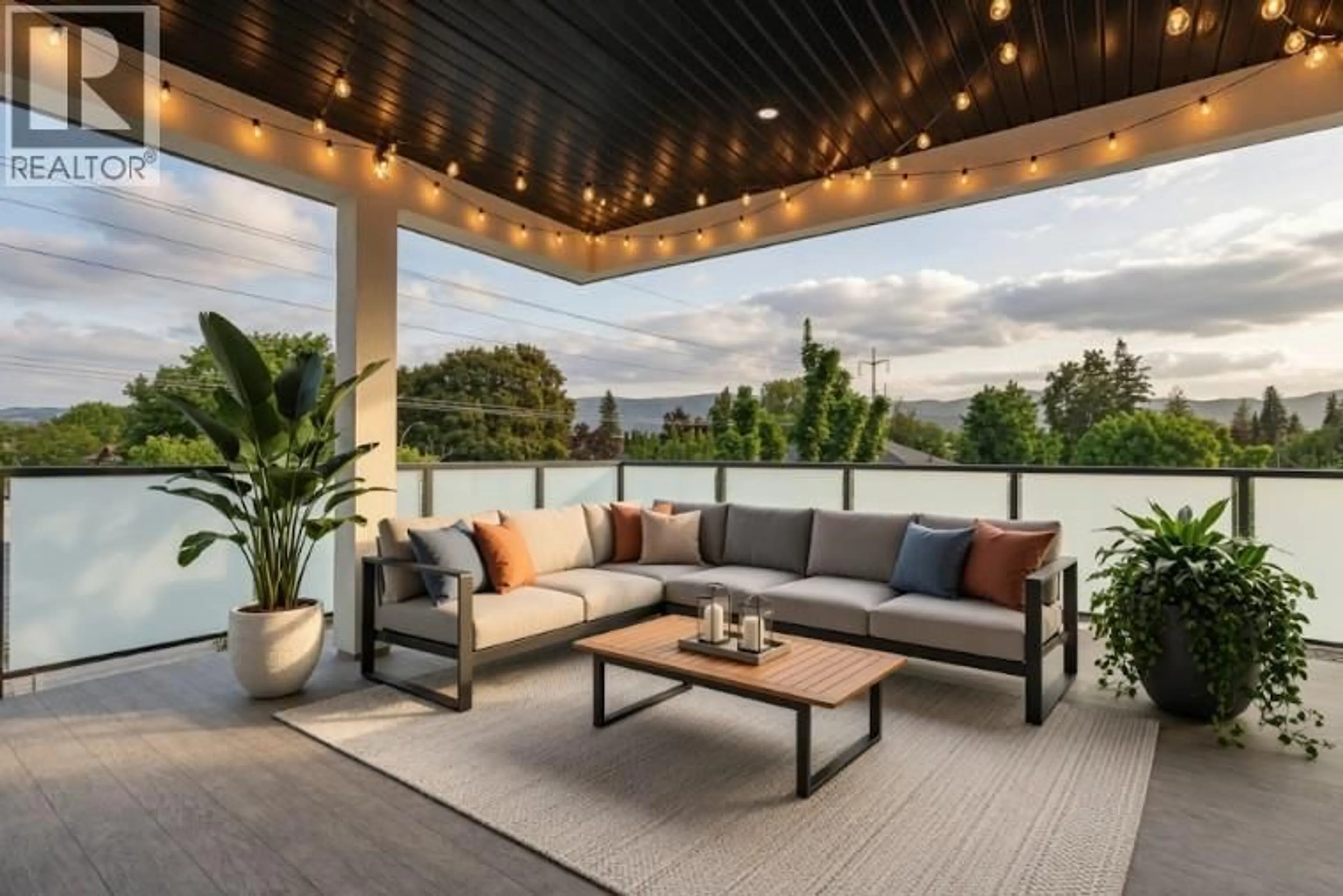 Patio, mountain view for 2 - 662 BIRCH AVENUE, Kelowna British Columbia V1Y3H1