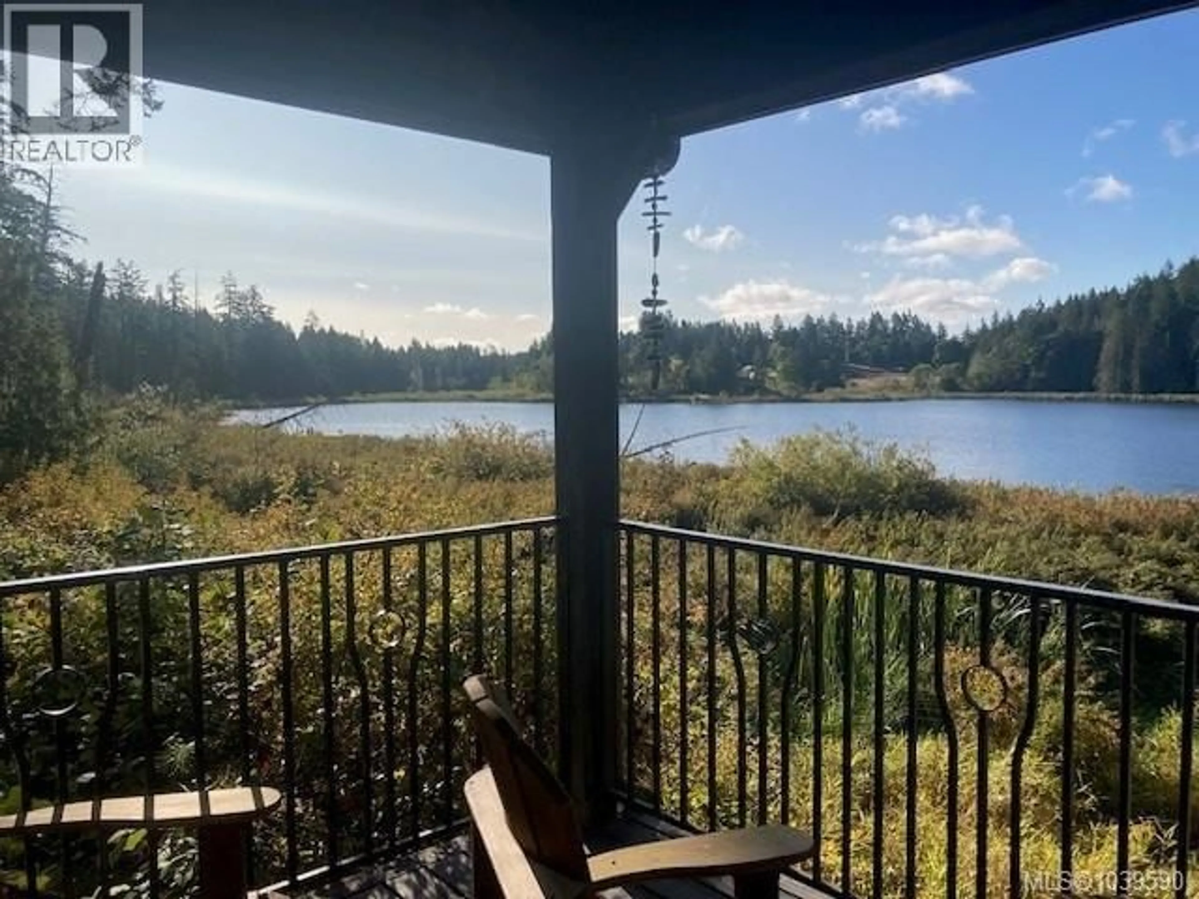 Patio, water/lake/river/ocean view for 48 - 315 ROBINSON ROAD, Salt Spring British Columbia V8K1P7