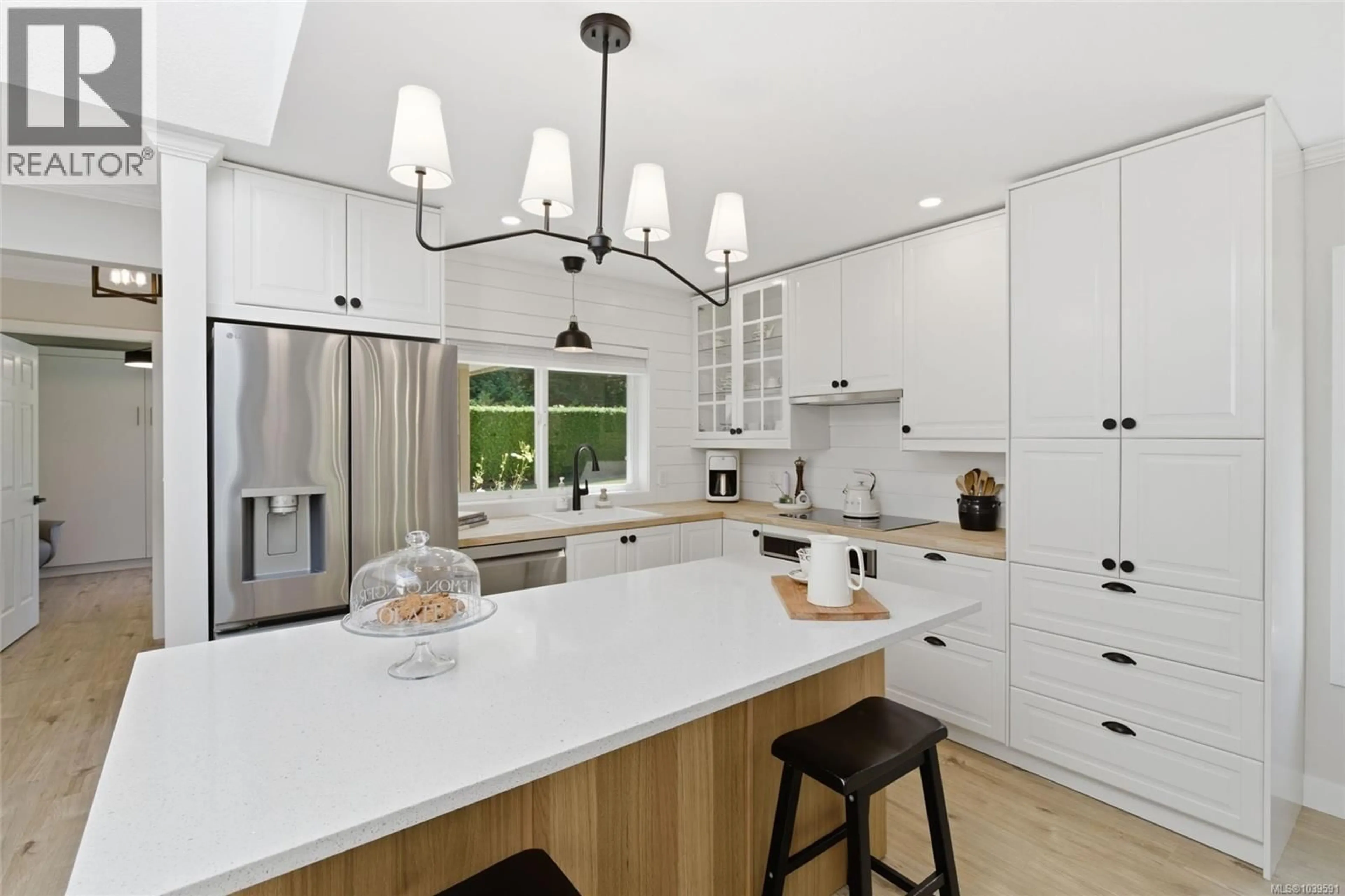 Contemporary kitchen, unknown for 17 - 460 SCHLEY PLACE, Qualicum Beach British Columbia V9K2M4