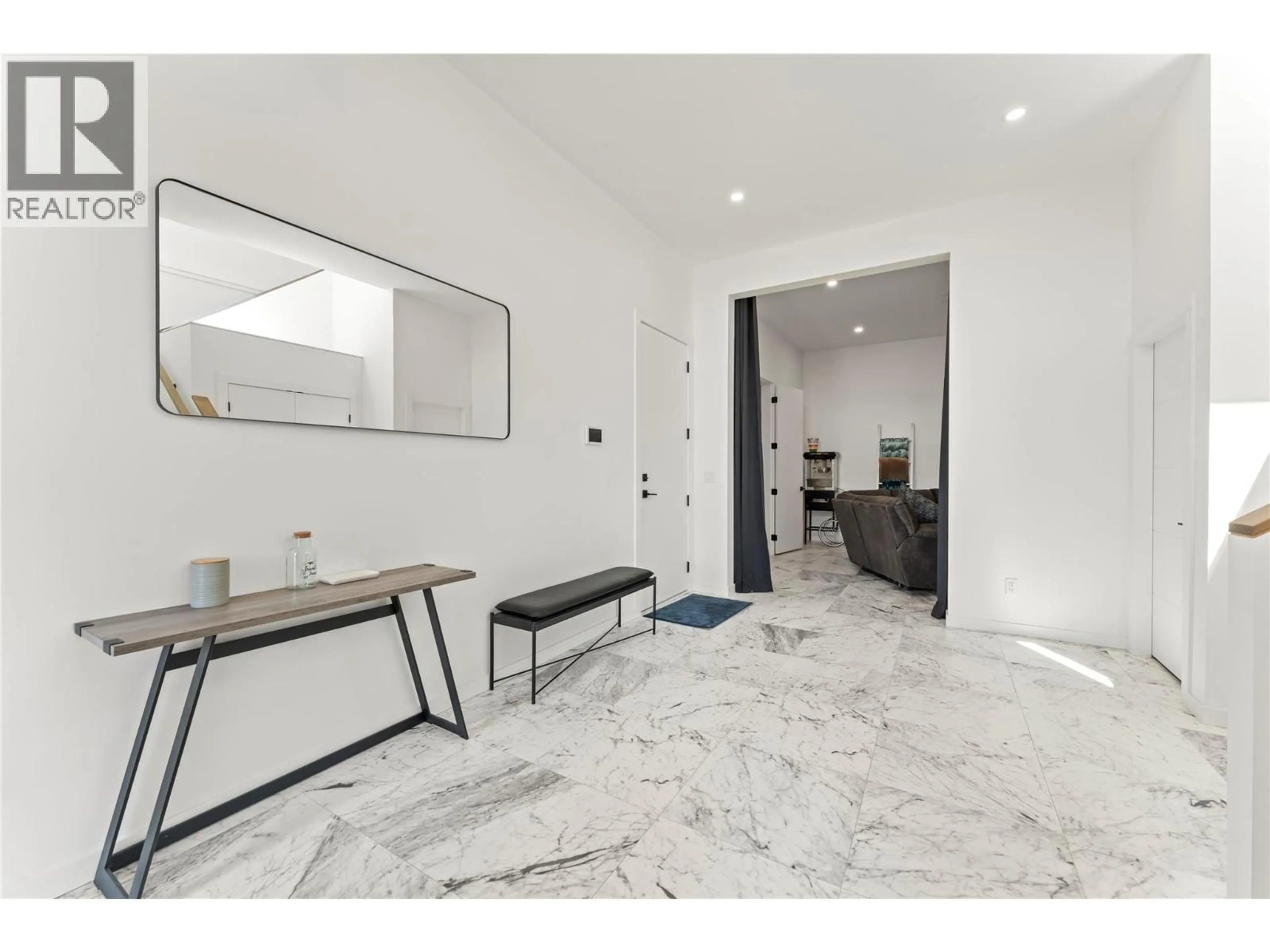 Indoor entryway for 9815 BEACON HILL CRESCENT, Lake Country British Columbia V4V0A5