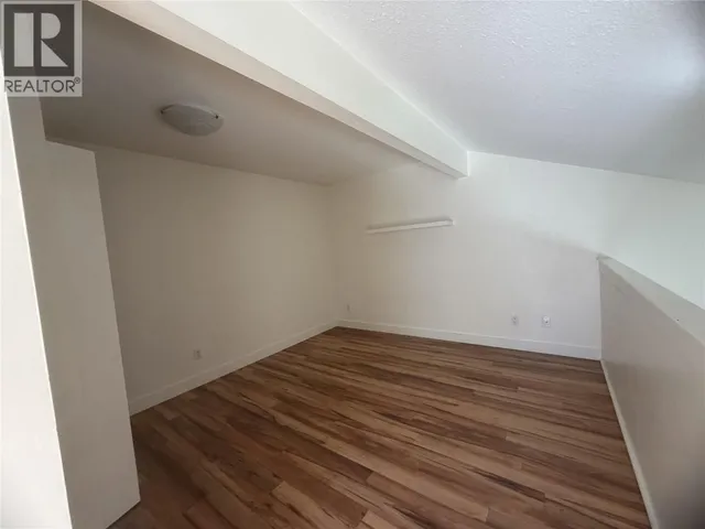 304 - 3155 GORDON DRIVE, Kelowna 5